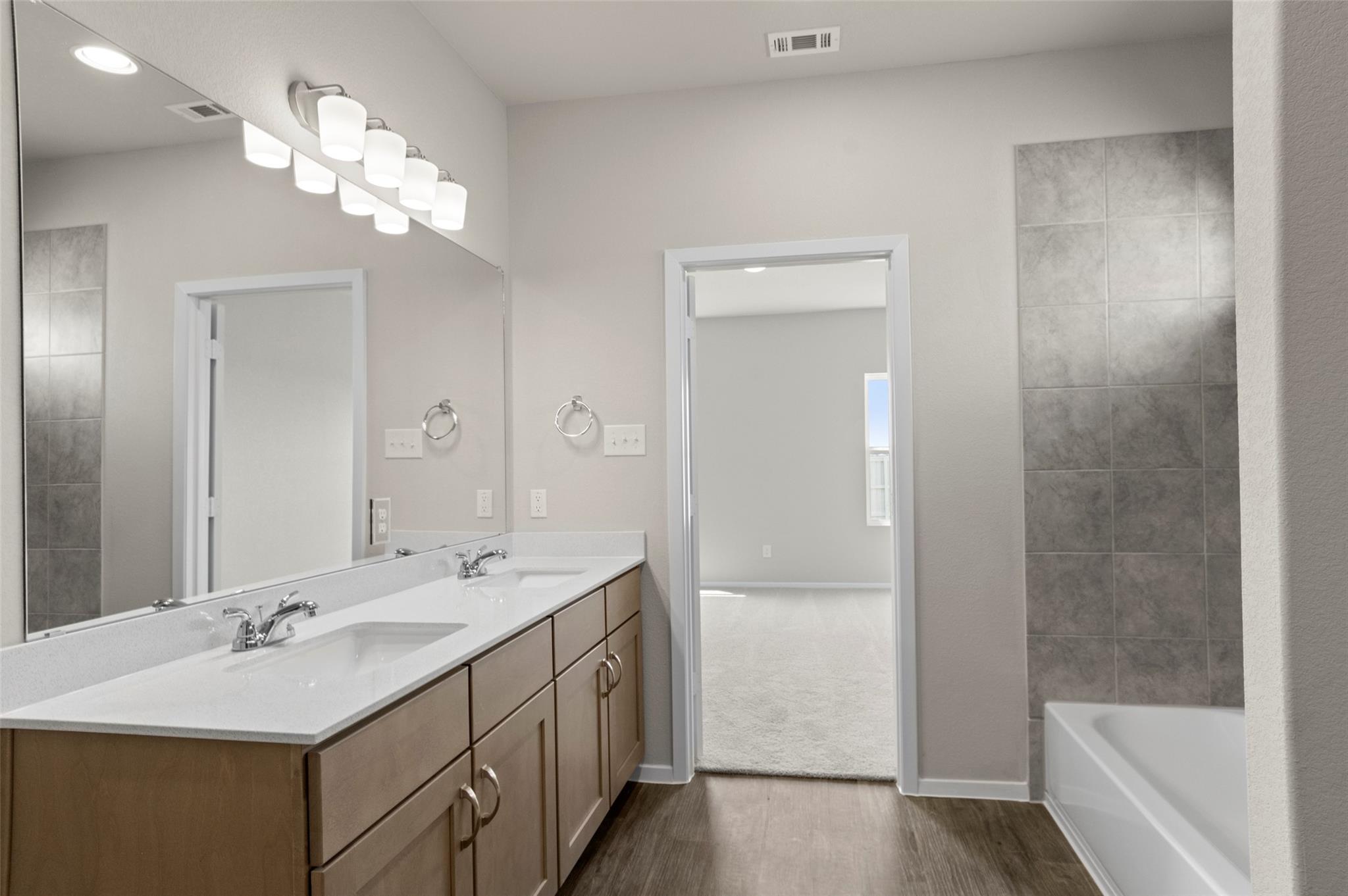 2541 Winding Creek Rd Property Photo 19