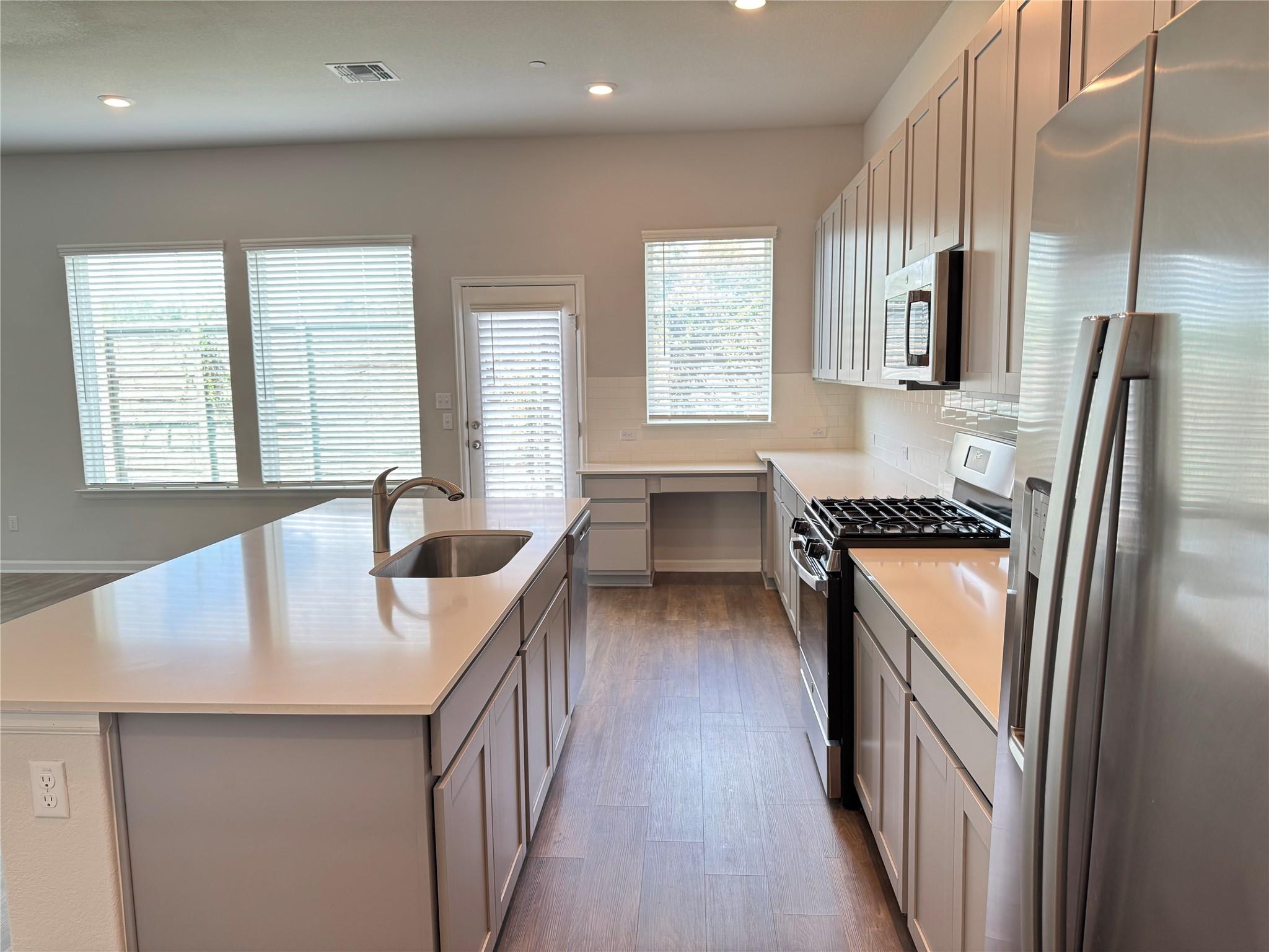3000 Chisholm Trail Rd #40 Property Photo 4