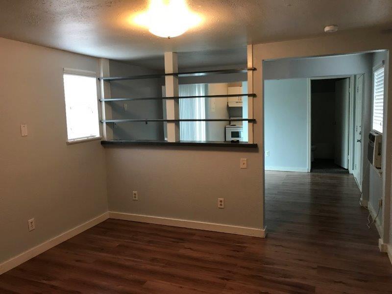 1026 Ellingson Ln #b Property Photo 10