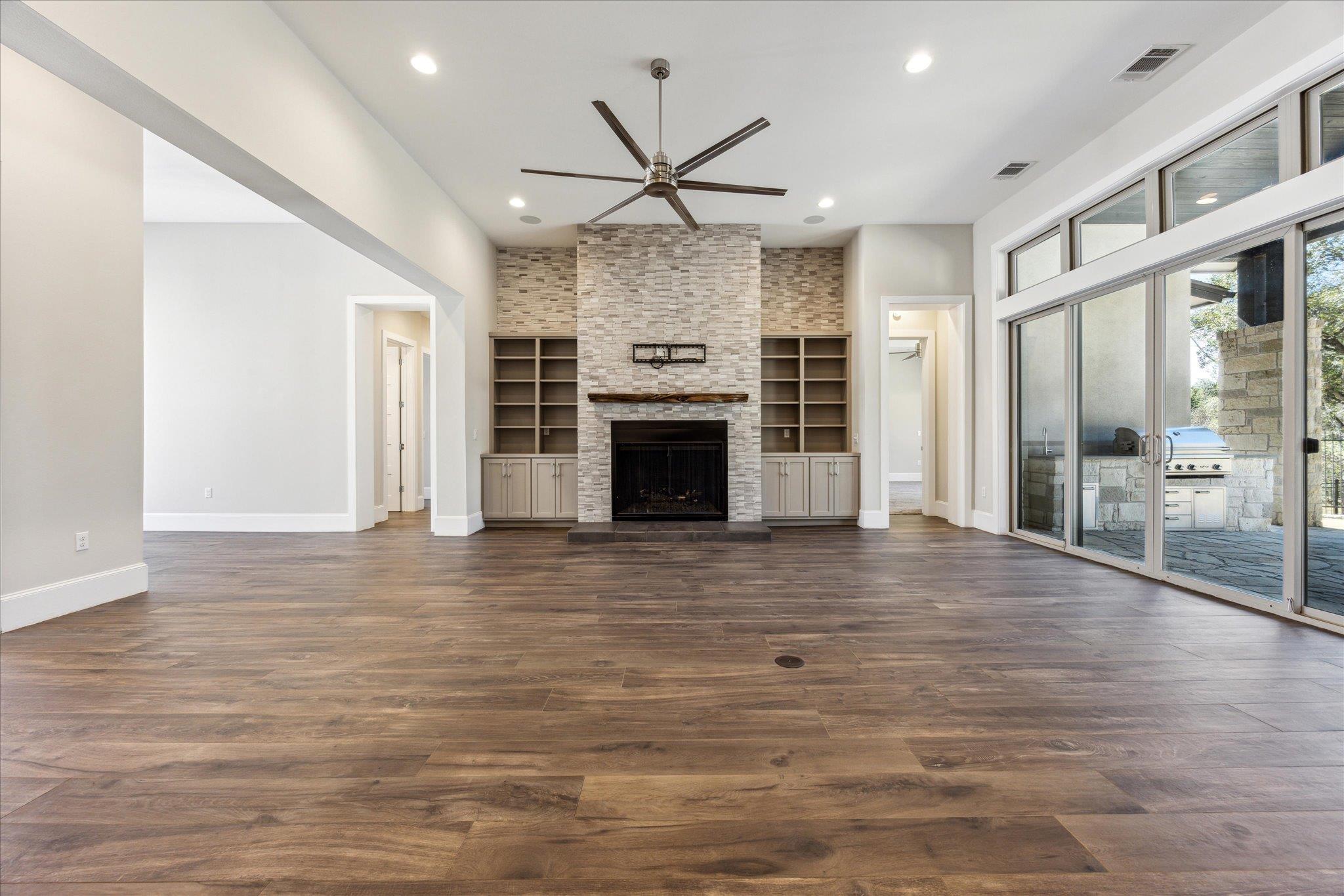 2604 Arion Cir Property Photo 6