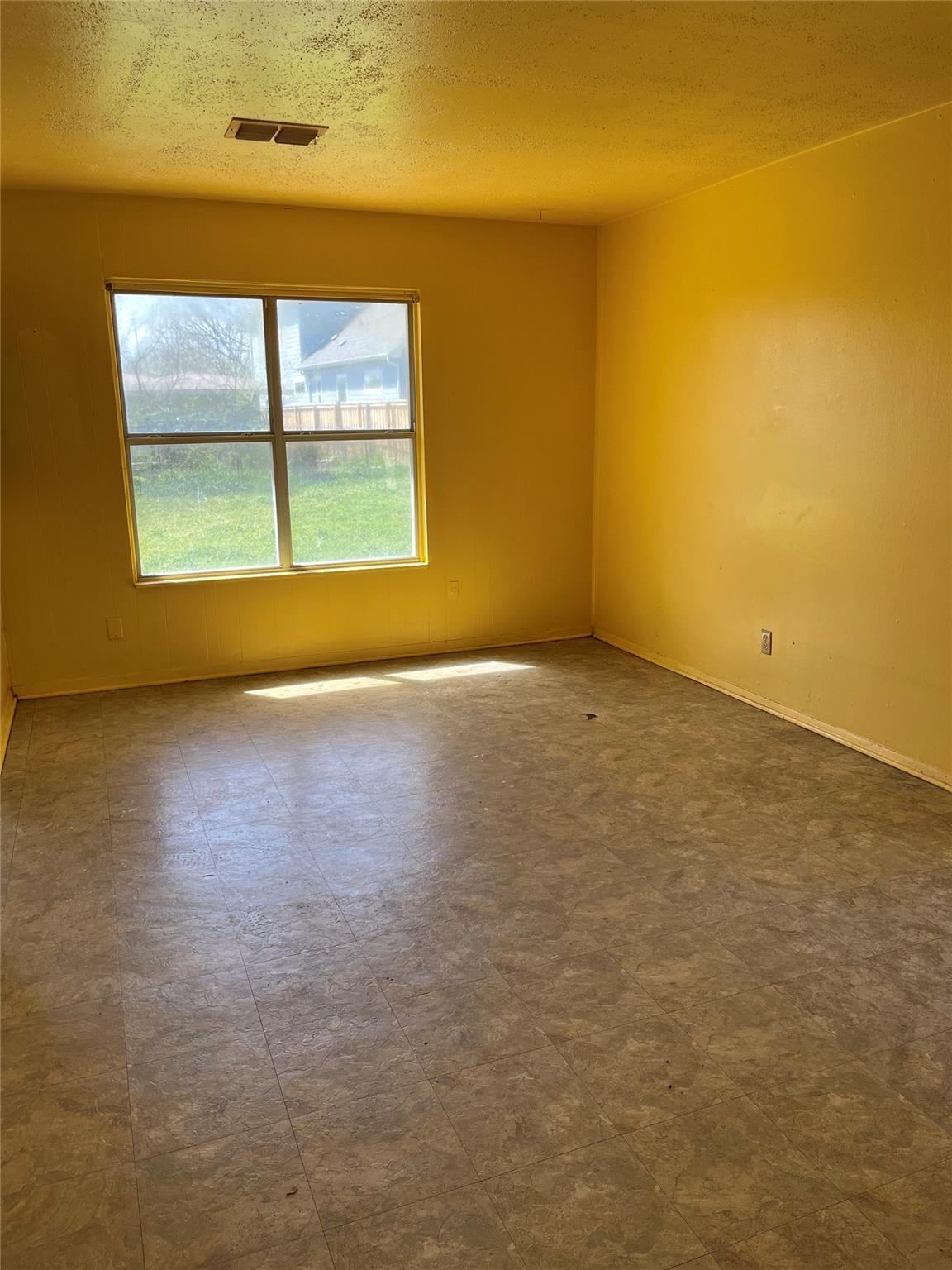4530 Clawson Rd Property Photo 6