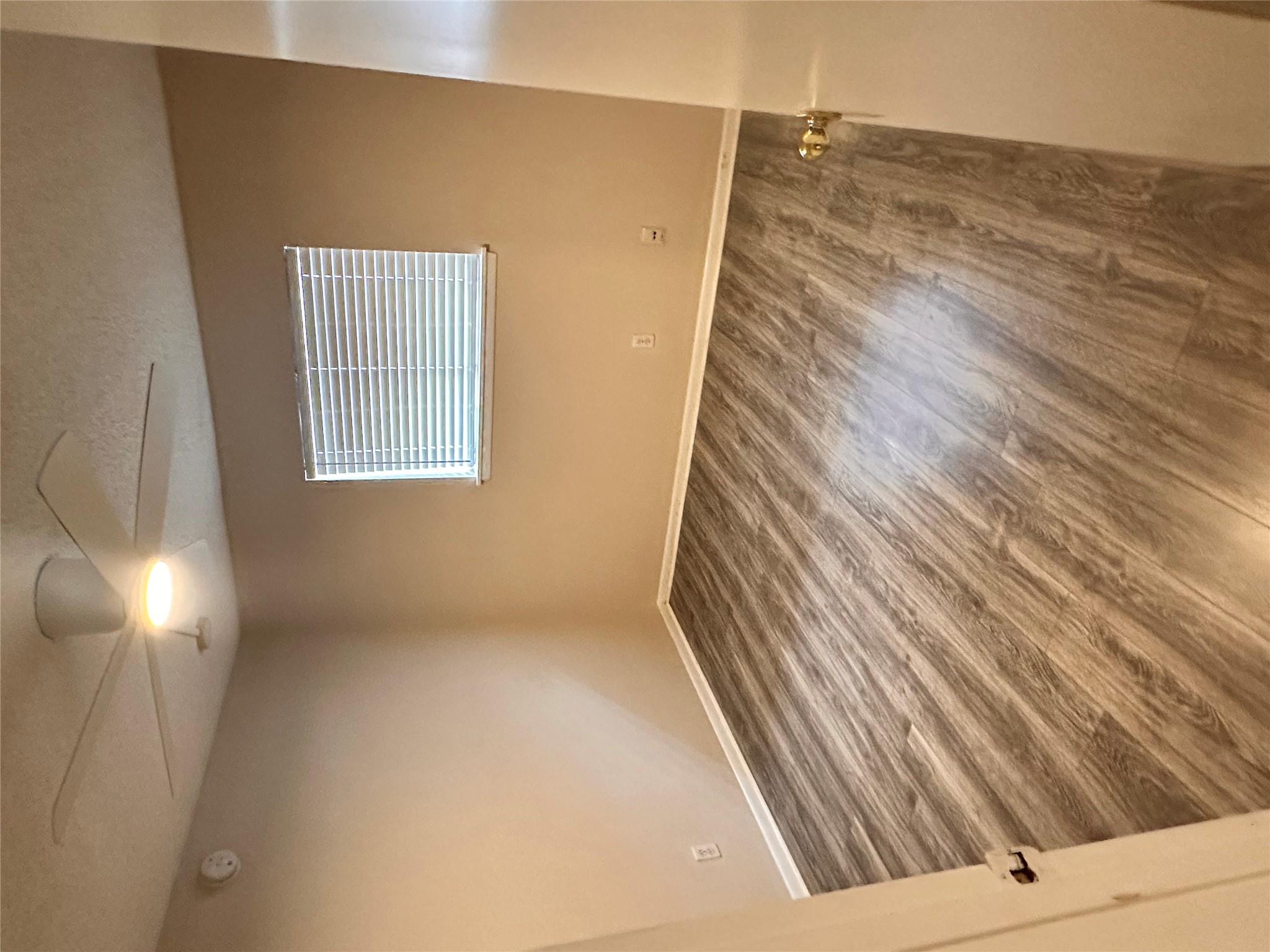 1725 Toomey Rd #109 Property Photo 5