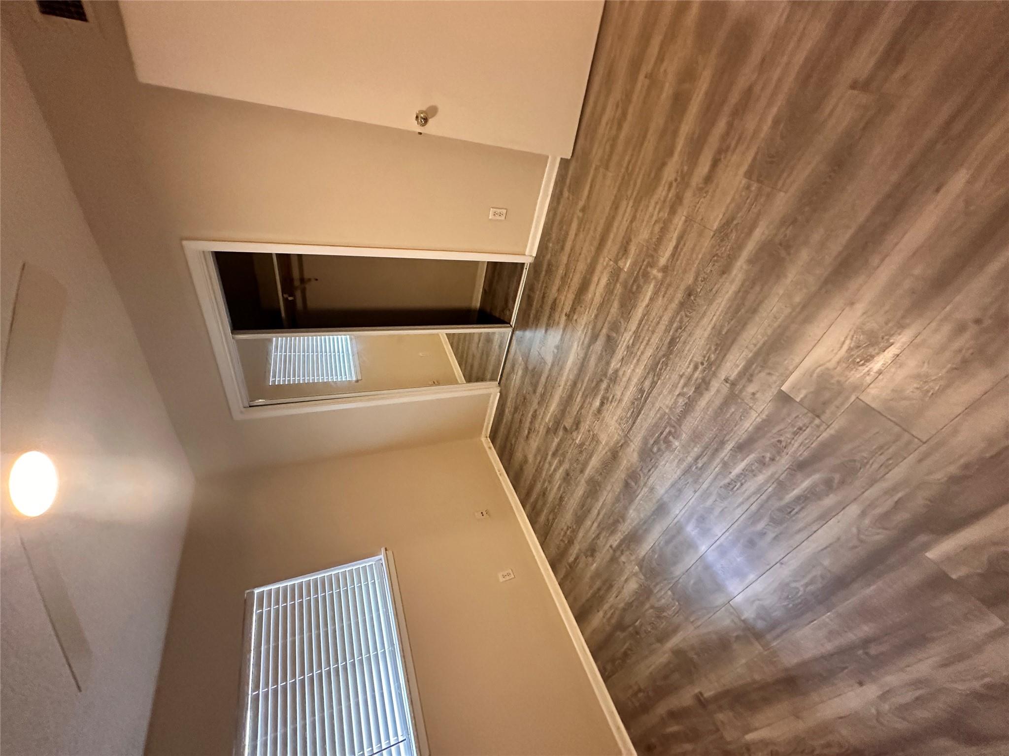 1725 Toomey Rd #109 Property Photo 6