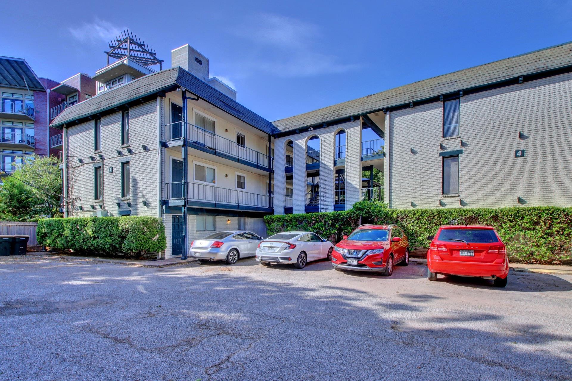 1725 Toomey Rd #109 Property Photo 11