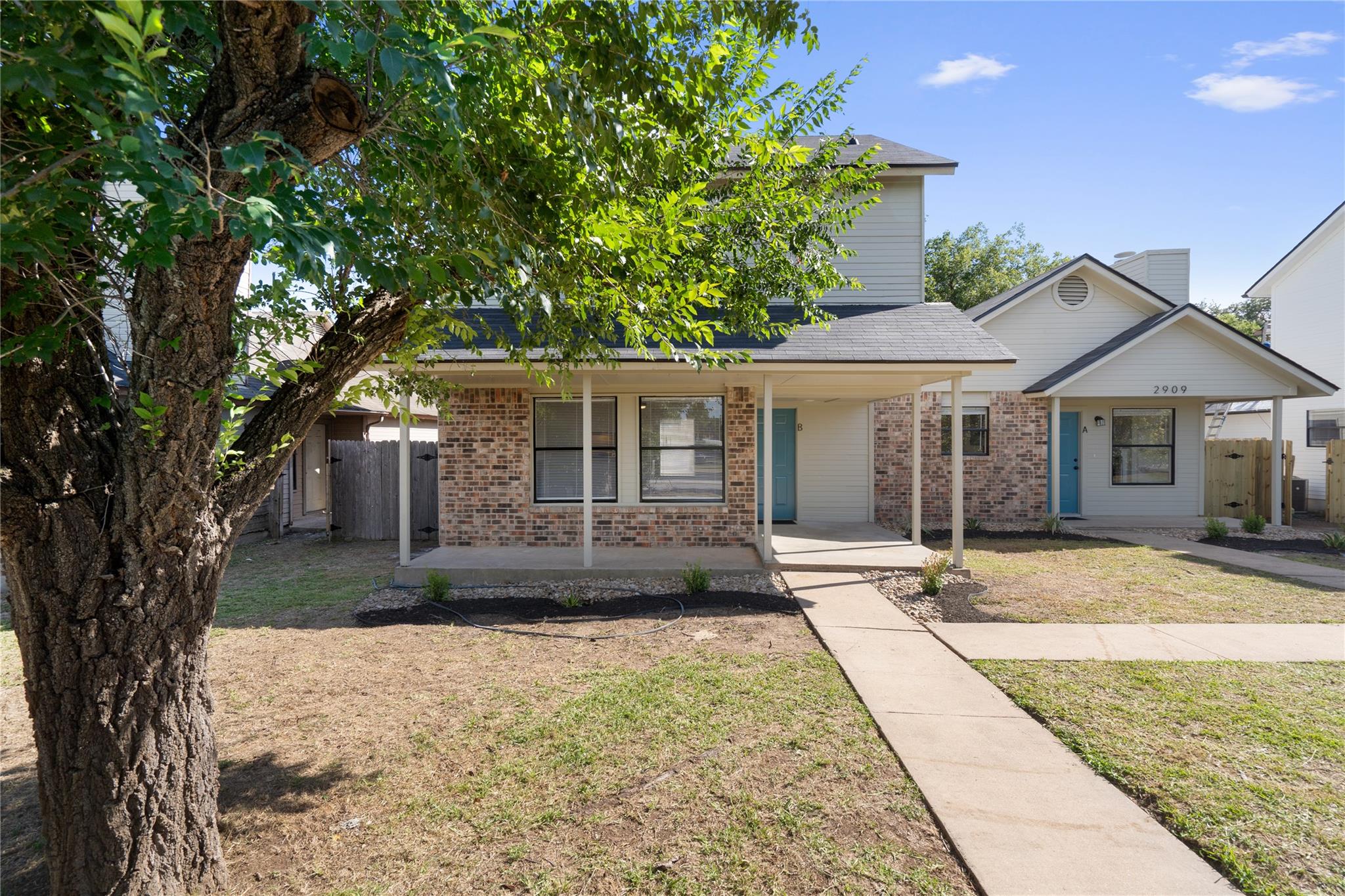 2909 W Slaughter Ln #b Property Photo 1