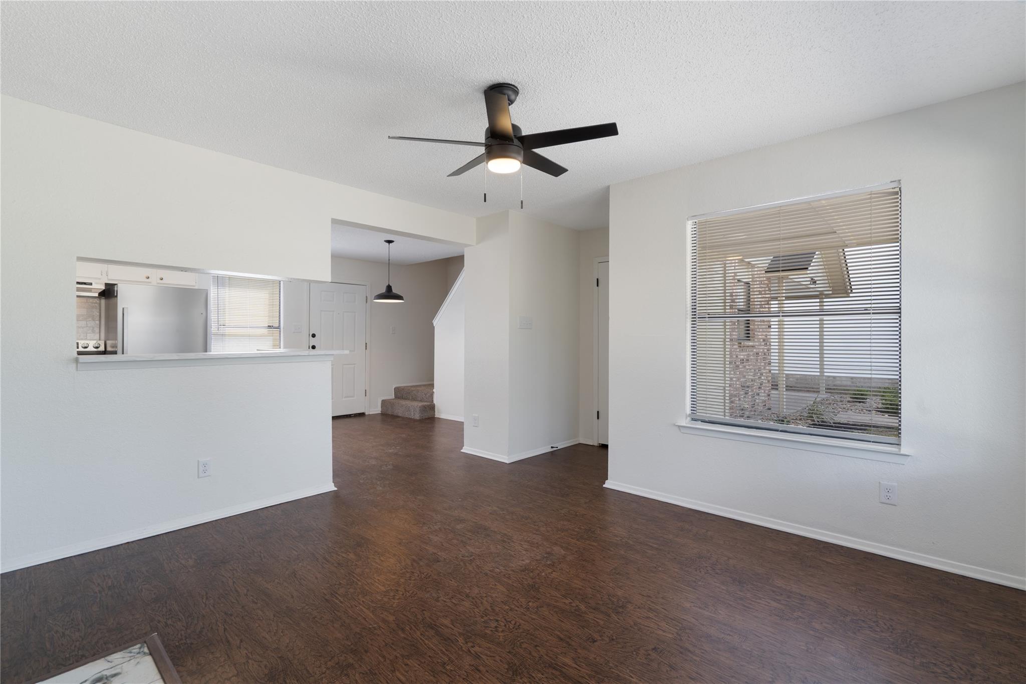 2909 W Slaughter Ln #b Property Photo 9