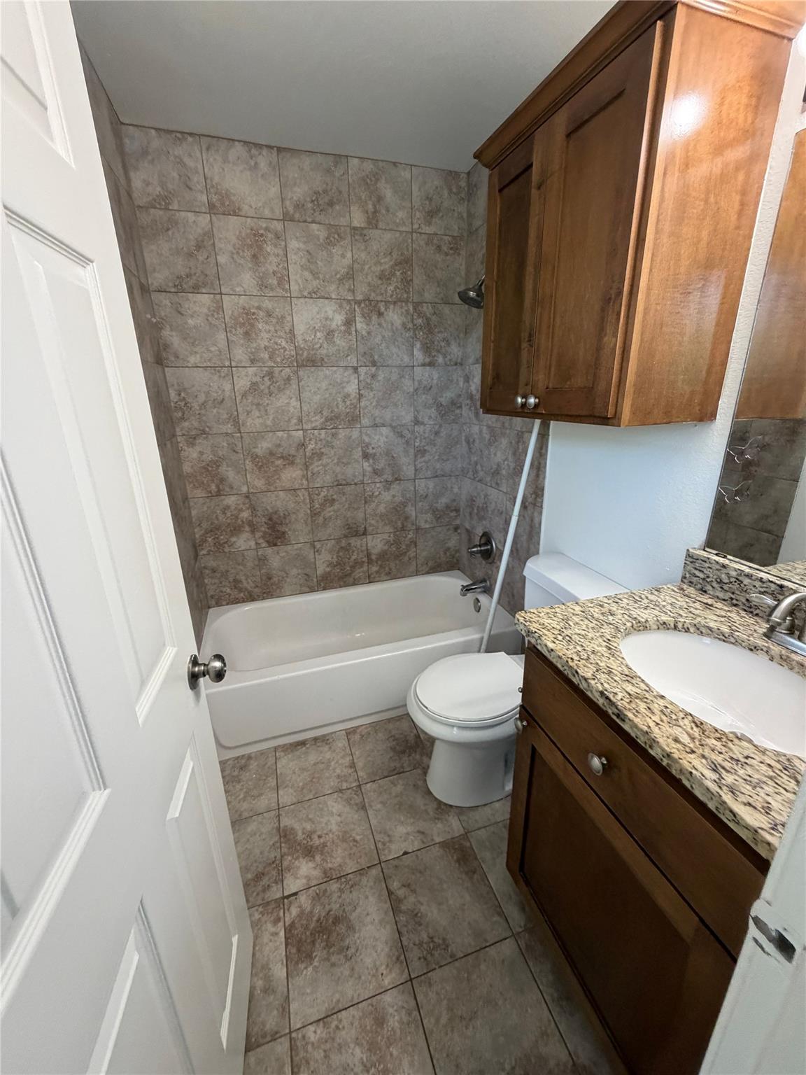 146 Mauna Kea Ln #b Property Photo 11