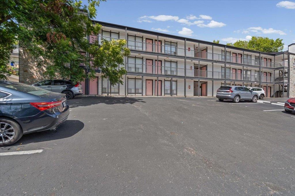 2808 Whitis Ave #c304 Property Photo 15