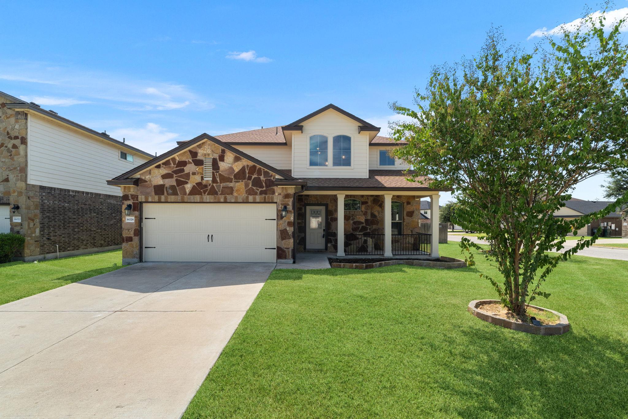 6026 Ambrose Cir Property Photo 1