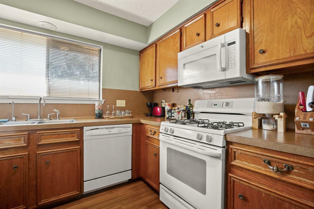 509 Oat Meadow Dr Property Photo 8