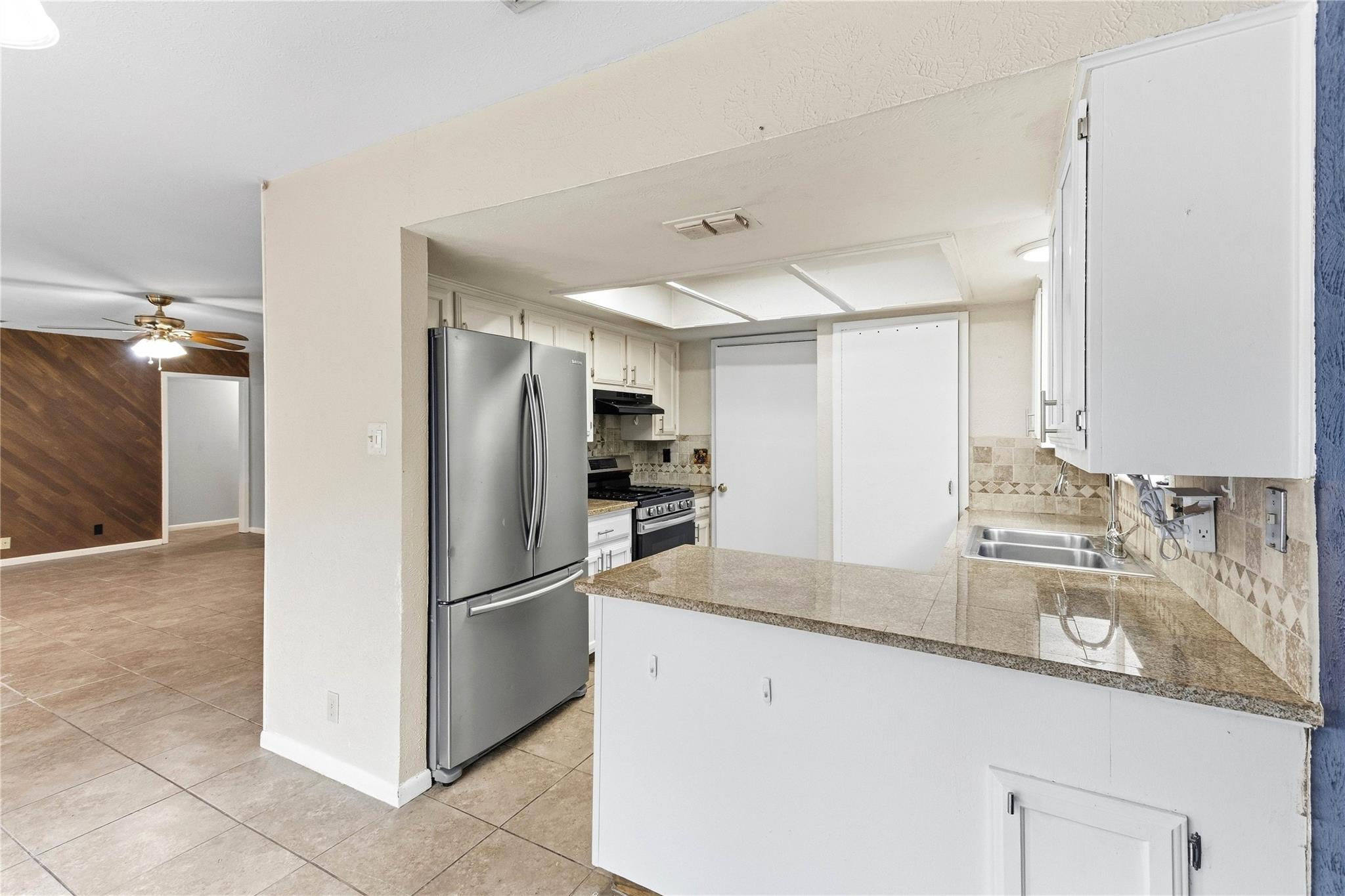 6103 Smith Oak Trl Property Photo 11