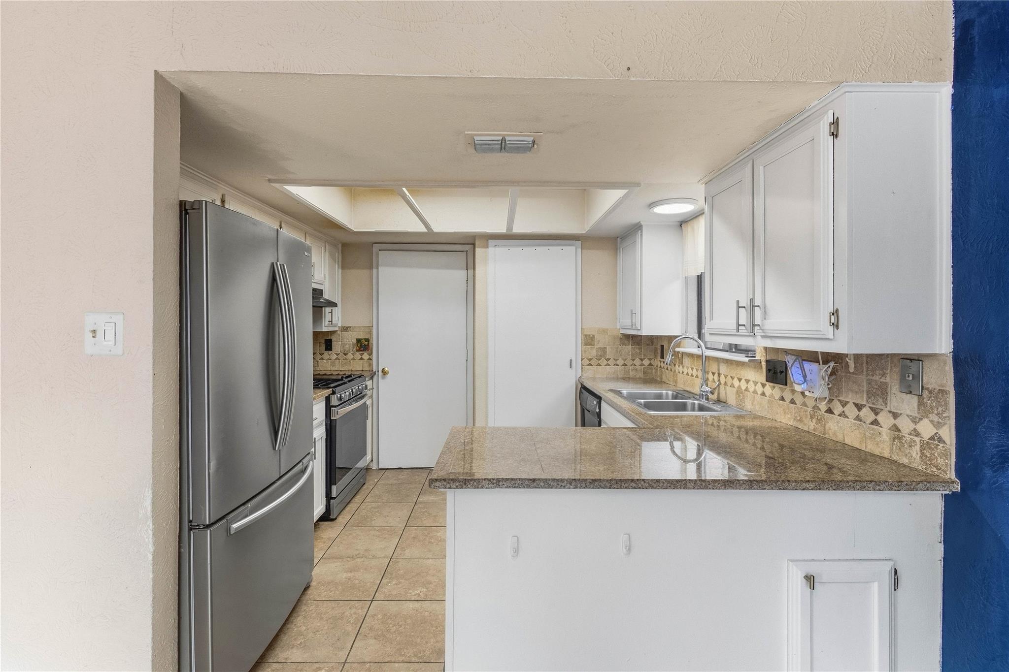 6103 Smith Oak Trl Property Photo 13