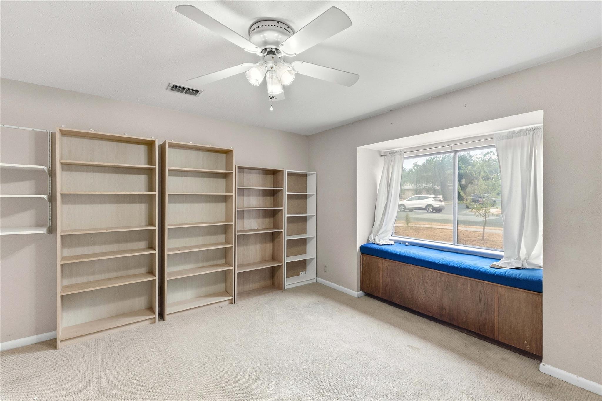 6103 Smith Oak Trl Property Photo 14