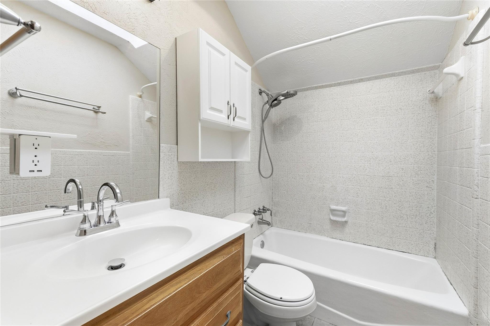 6103 Smith Oak Trl Property Photo 24