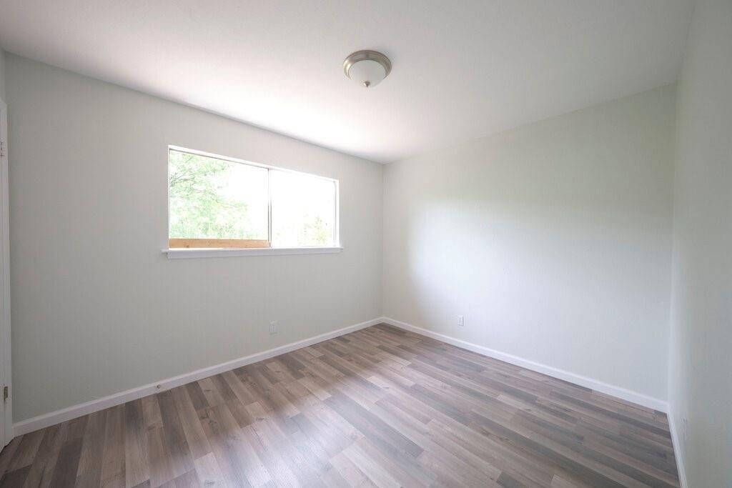 8616 Fireside Dr #b Property Photo 6