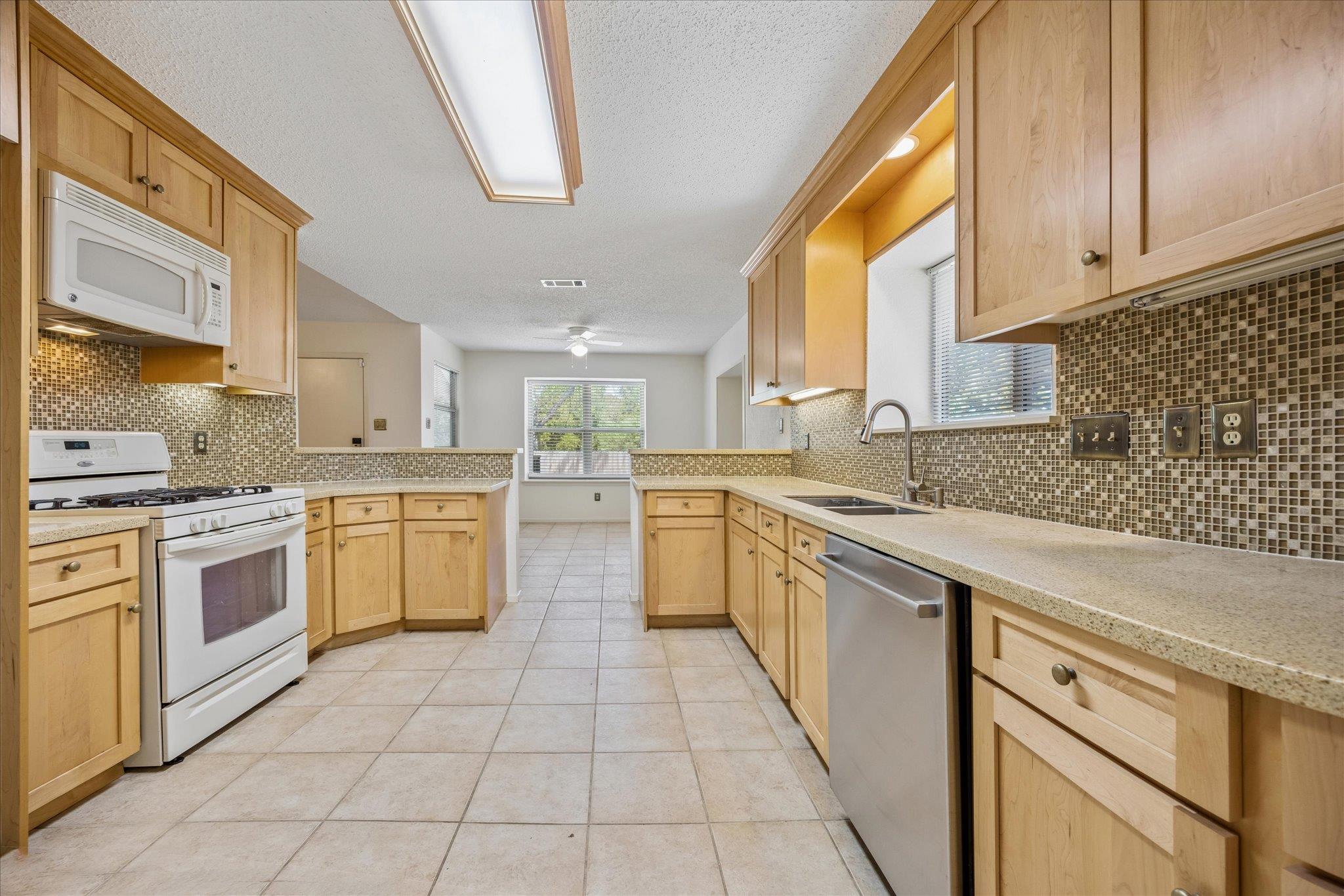 12505 Monaghan Trl Property Photo 11