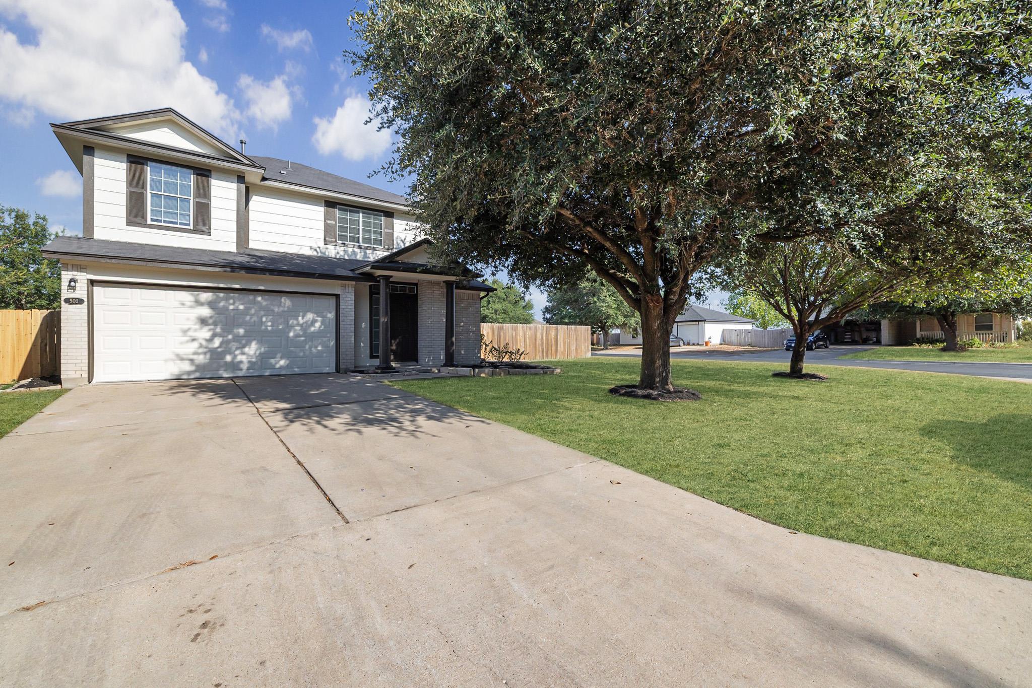 502 Garrett Ct Property Photo 4