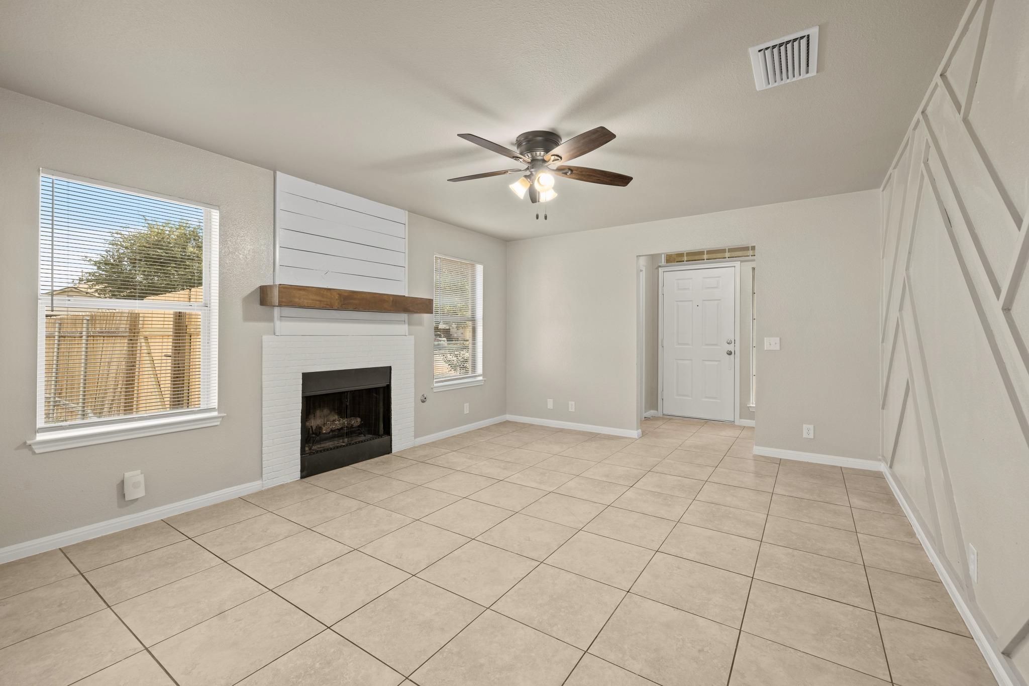 502 Garrett Ct Property Photo 9