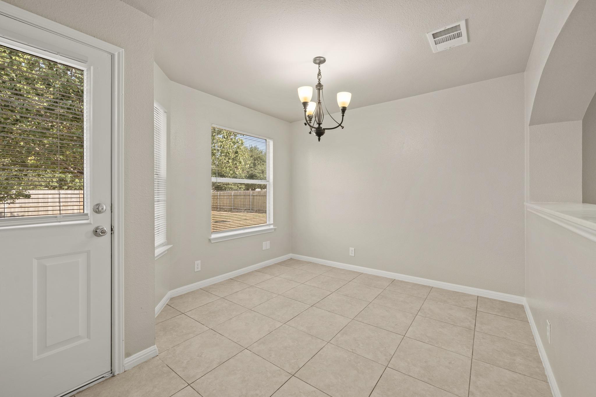 502 Garrett Ct Property Photo 13