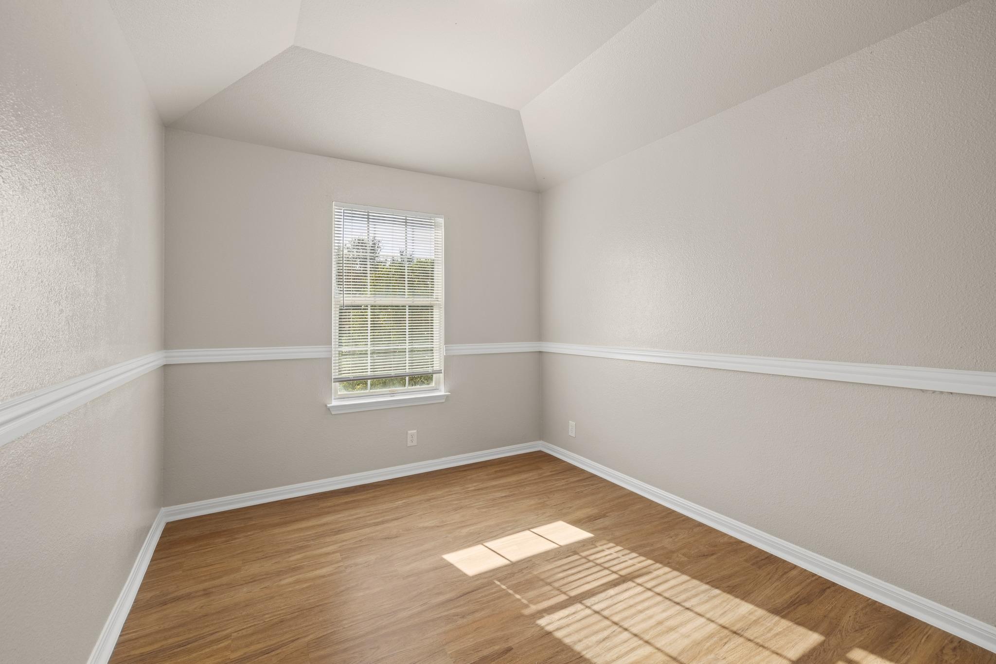 502 Garrett Ct Property Photo 18