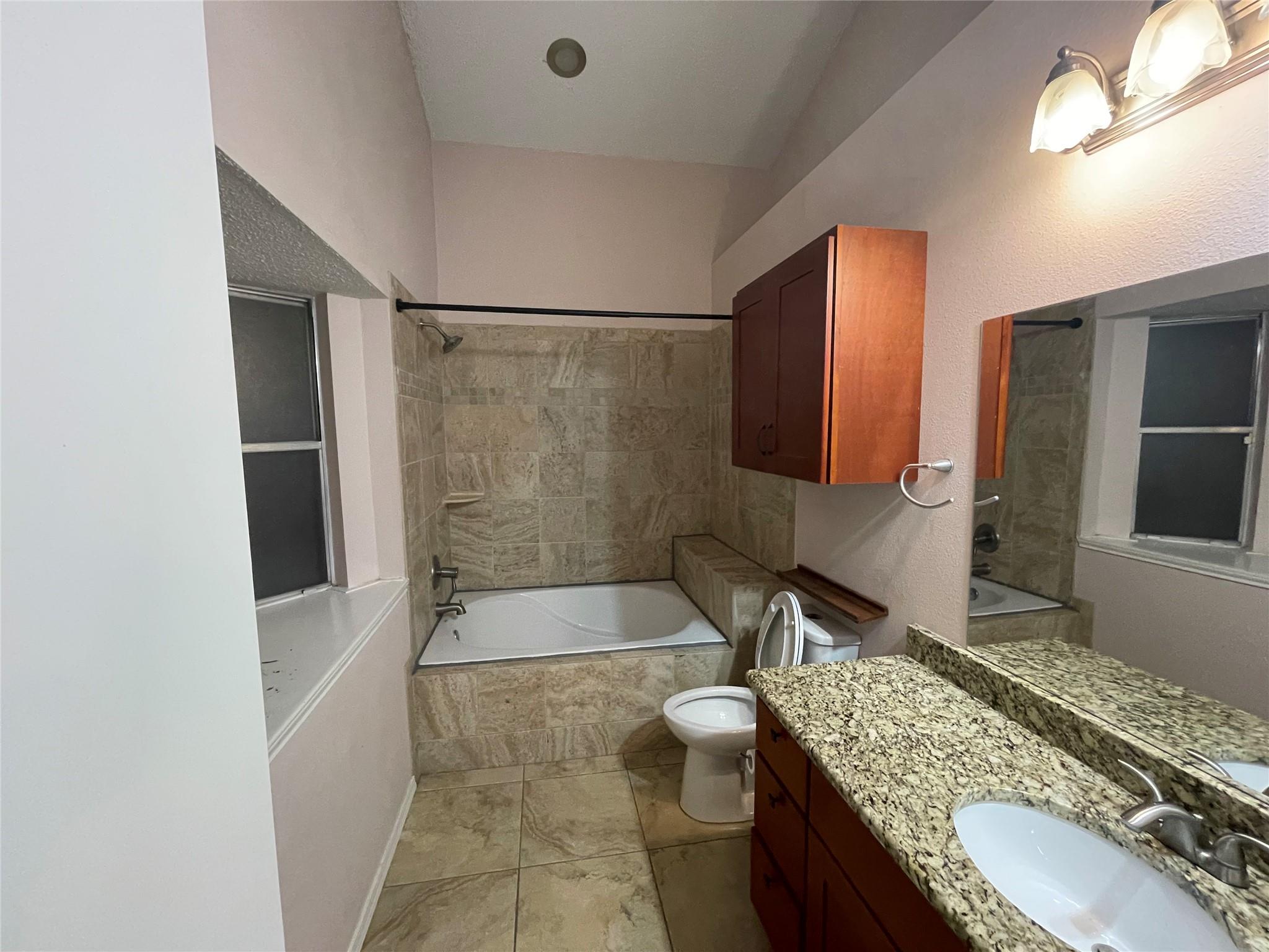 12725 Magnolia Mound Trl Property Photo 10
