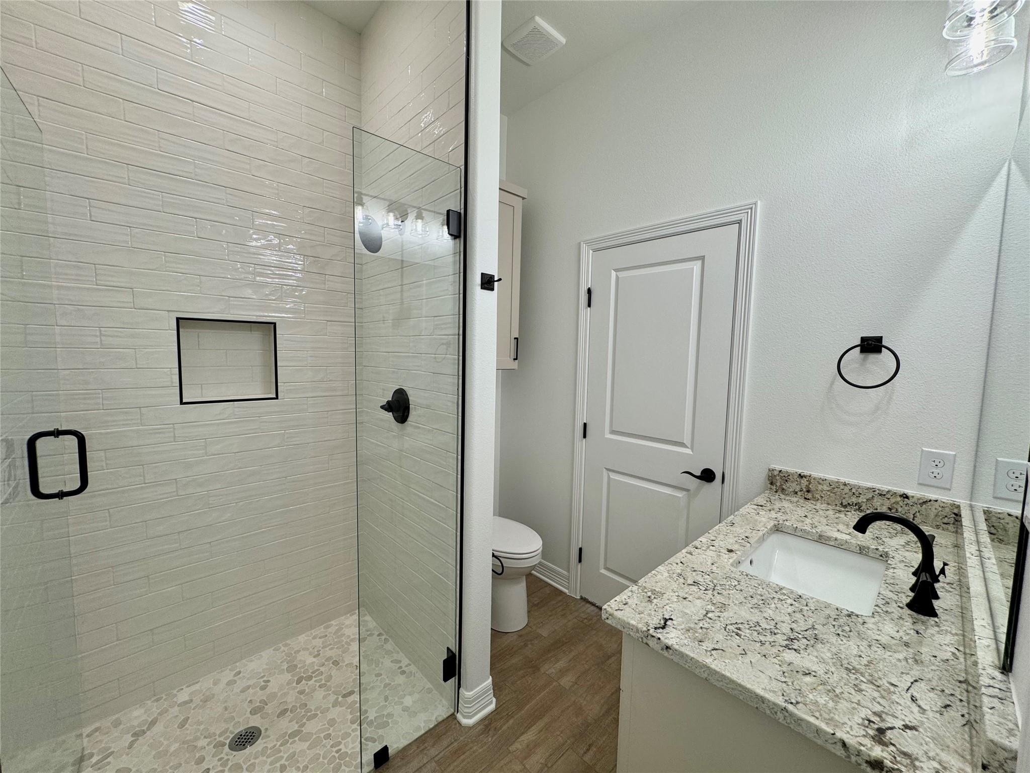 410 Hamer Dr Property Photo 22