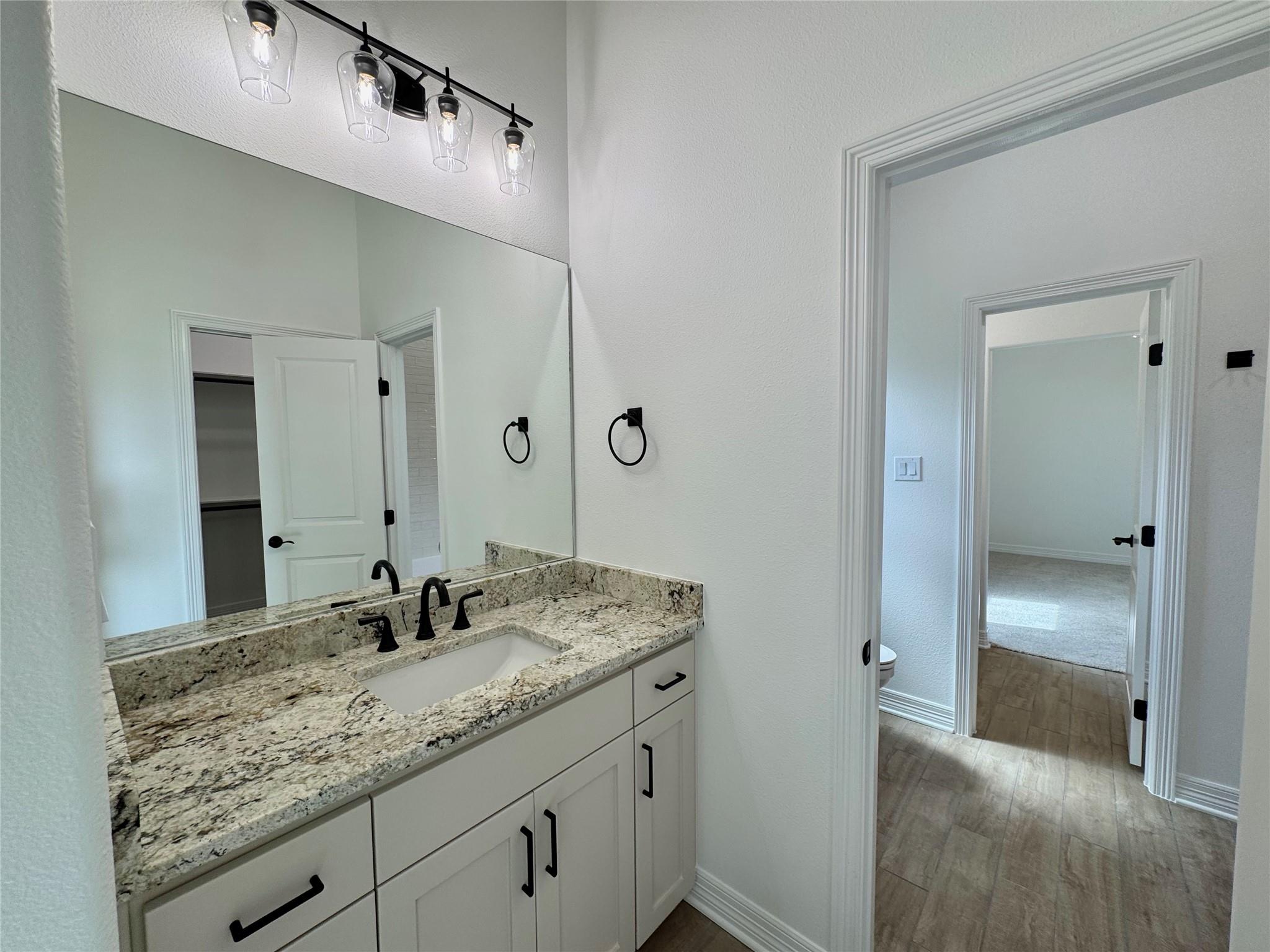 410 Hamer Dr Property Photo 24
