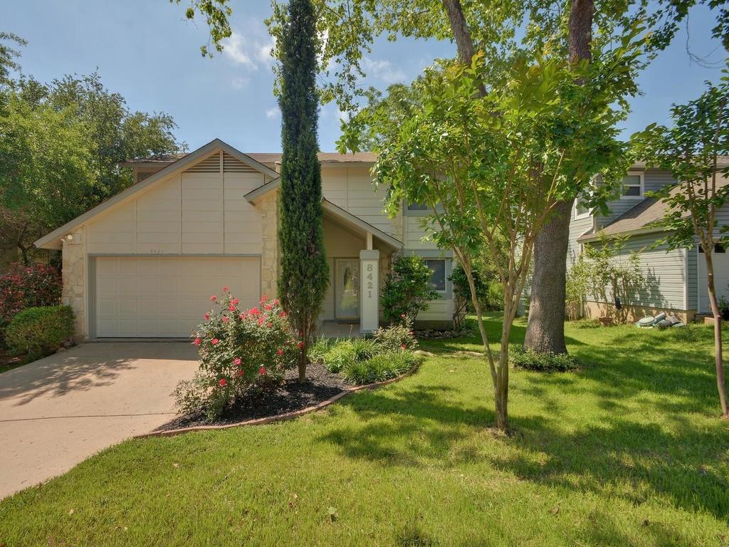 8421 Spring Valley Dr Property Photo 2
