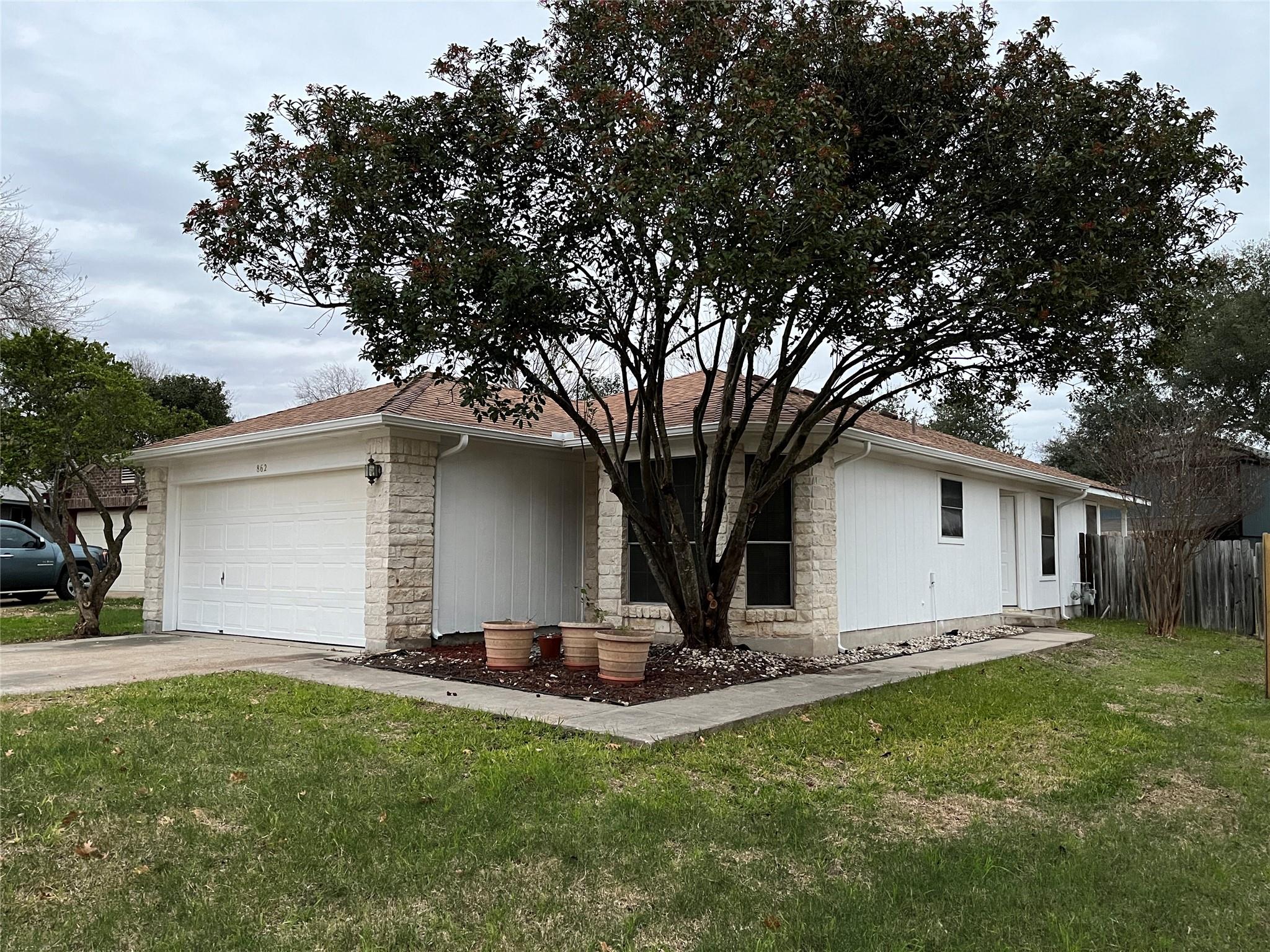 862 Latteridge Dr Property Photo 1