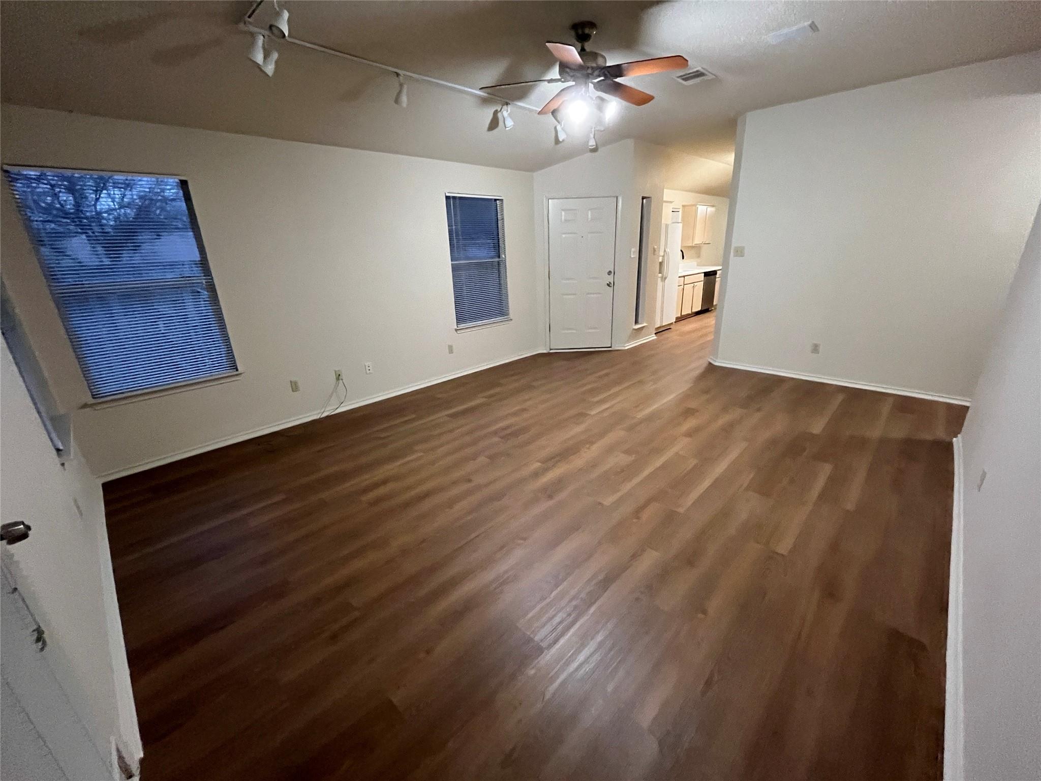 862 Latteridge Dr Property Photo 8