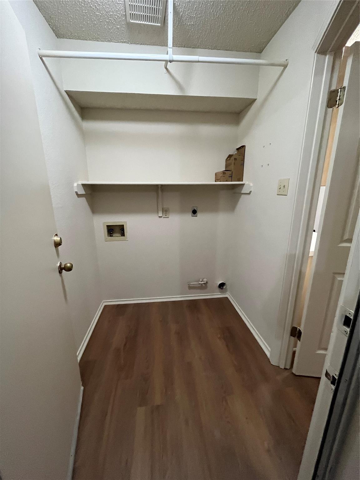 862 Latteridge Dr Property Photo 24