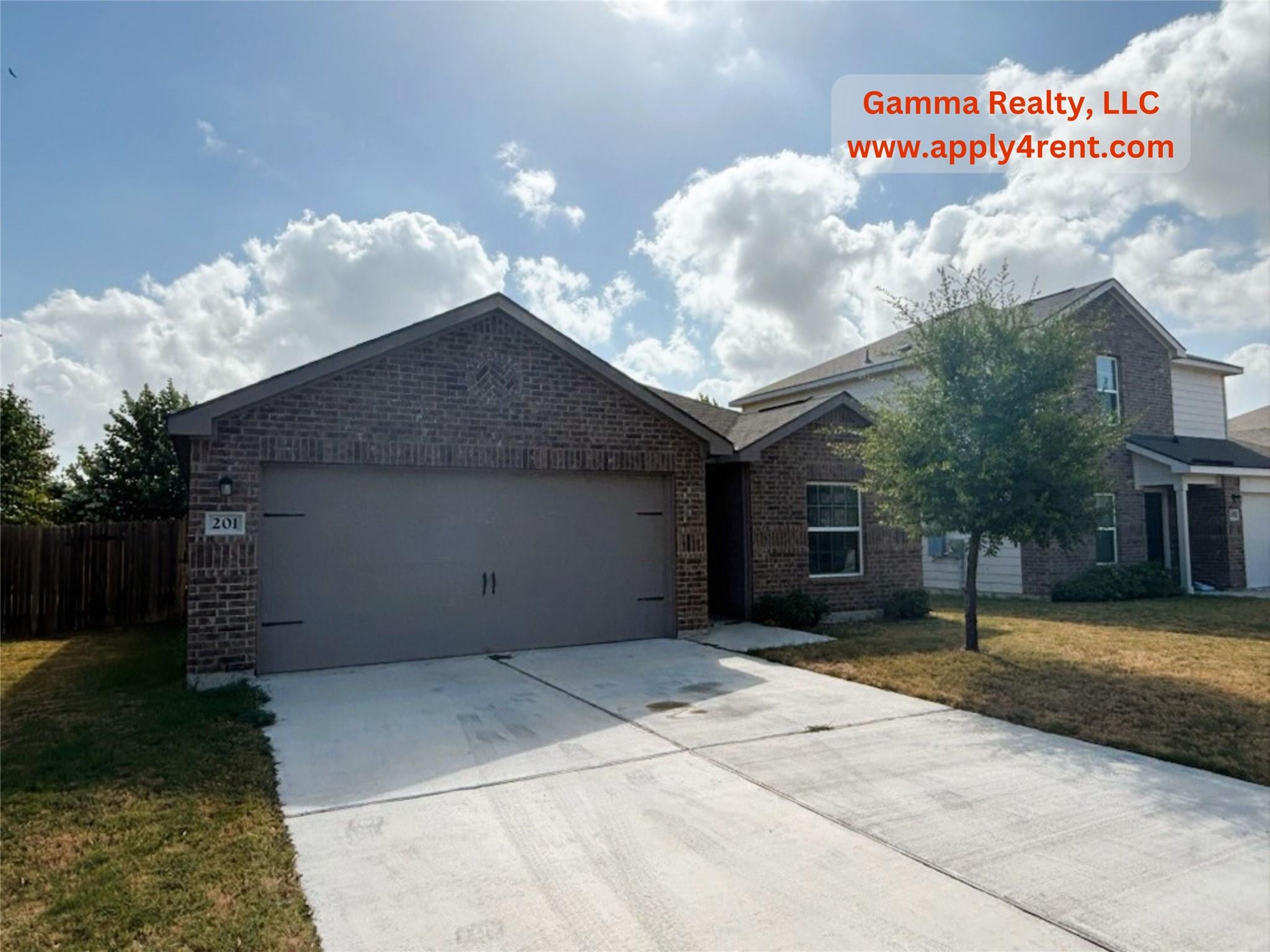 201 Sunnymeade Ln Property Photo 1