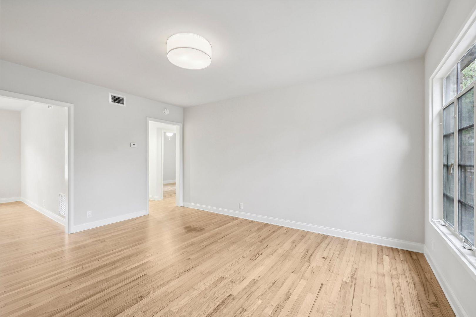 3010 Windsor Rd #unit E Property Photo 4