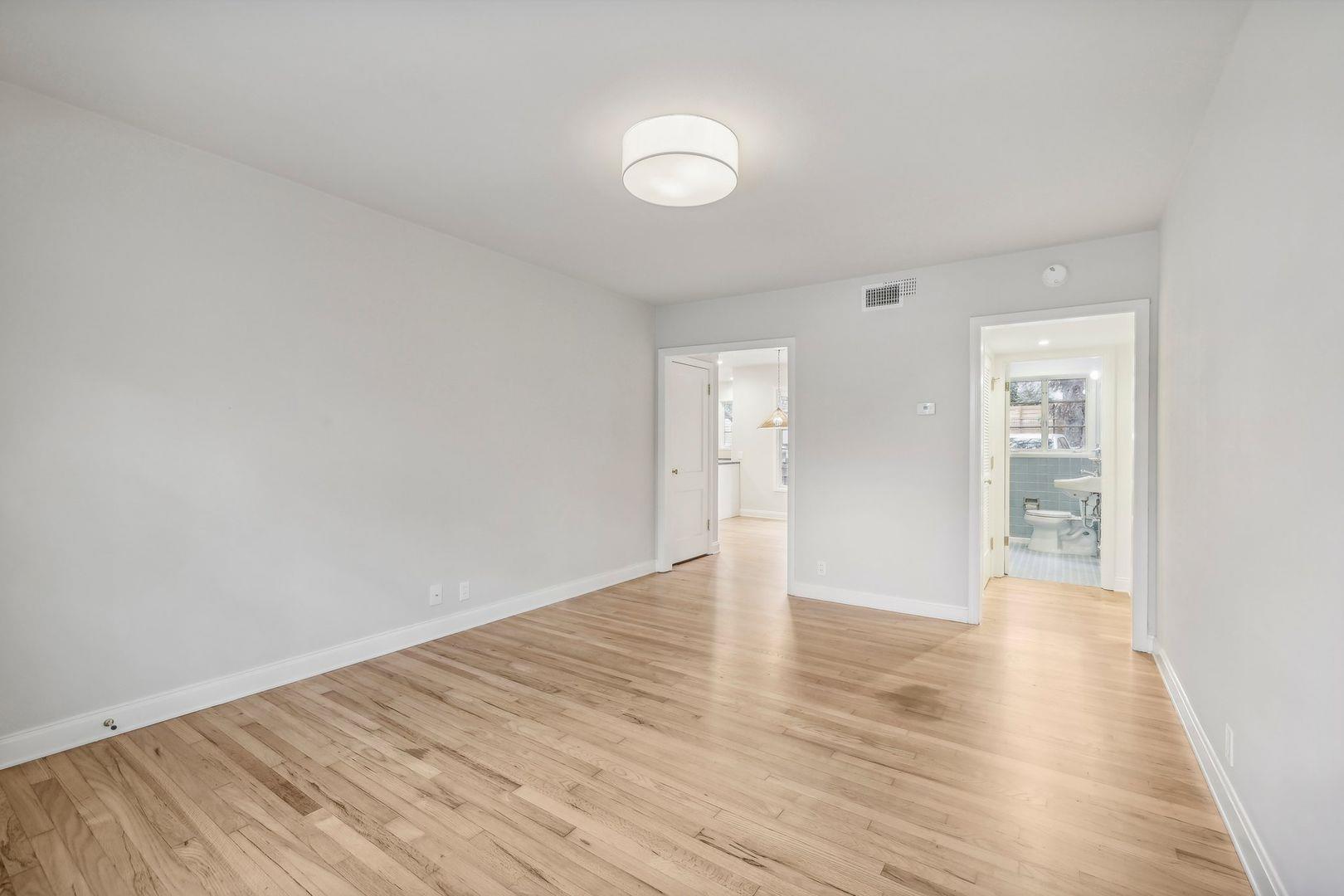 3010 Windsor Rd #unit E Property Photo 5