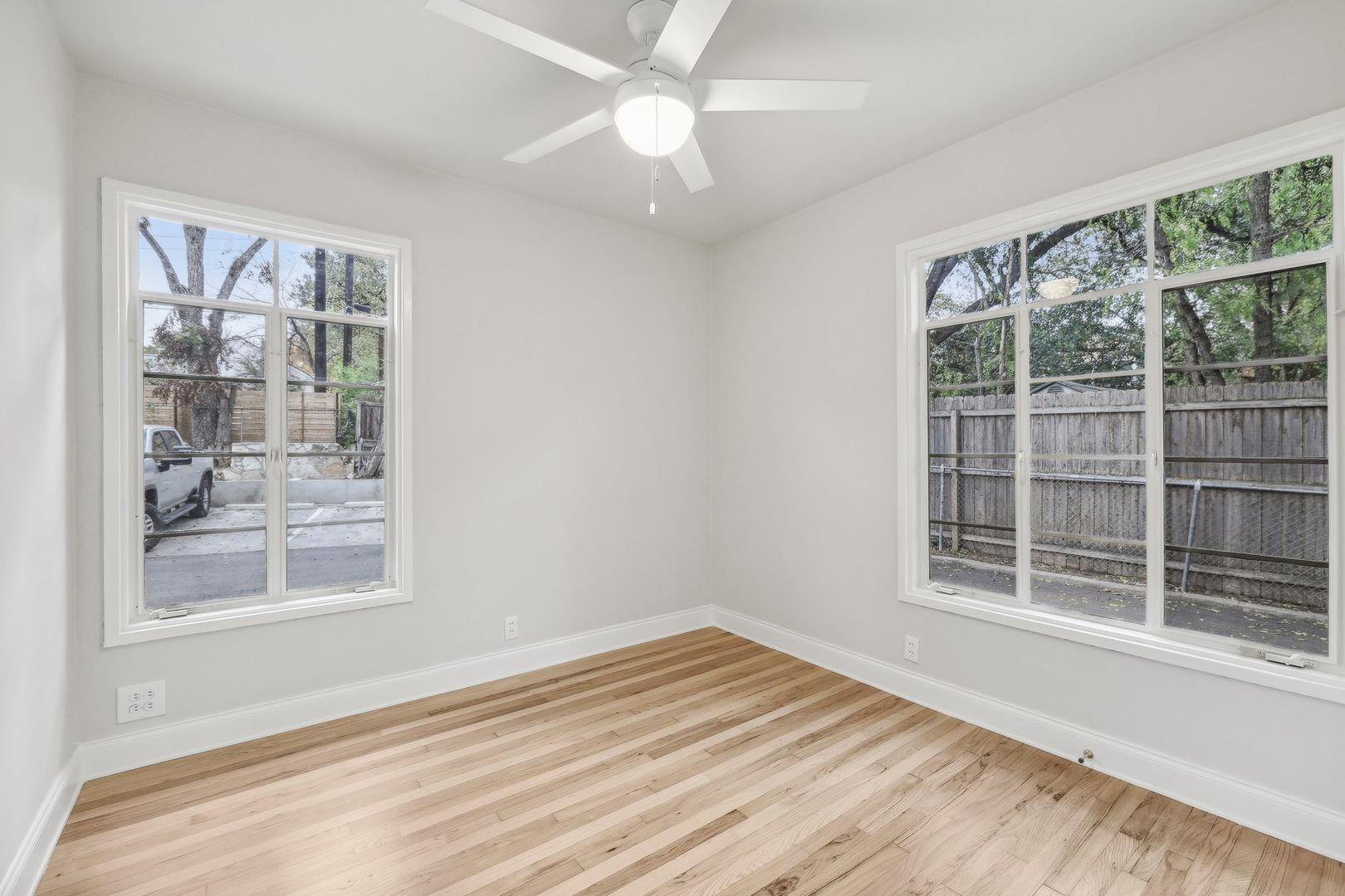 3010 Windsor Rd #unit E Property Photo 15