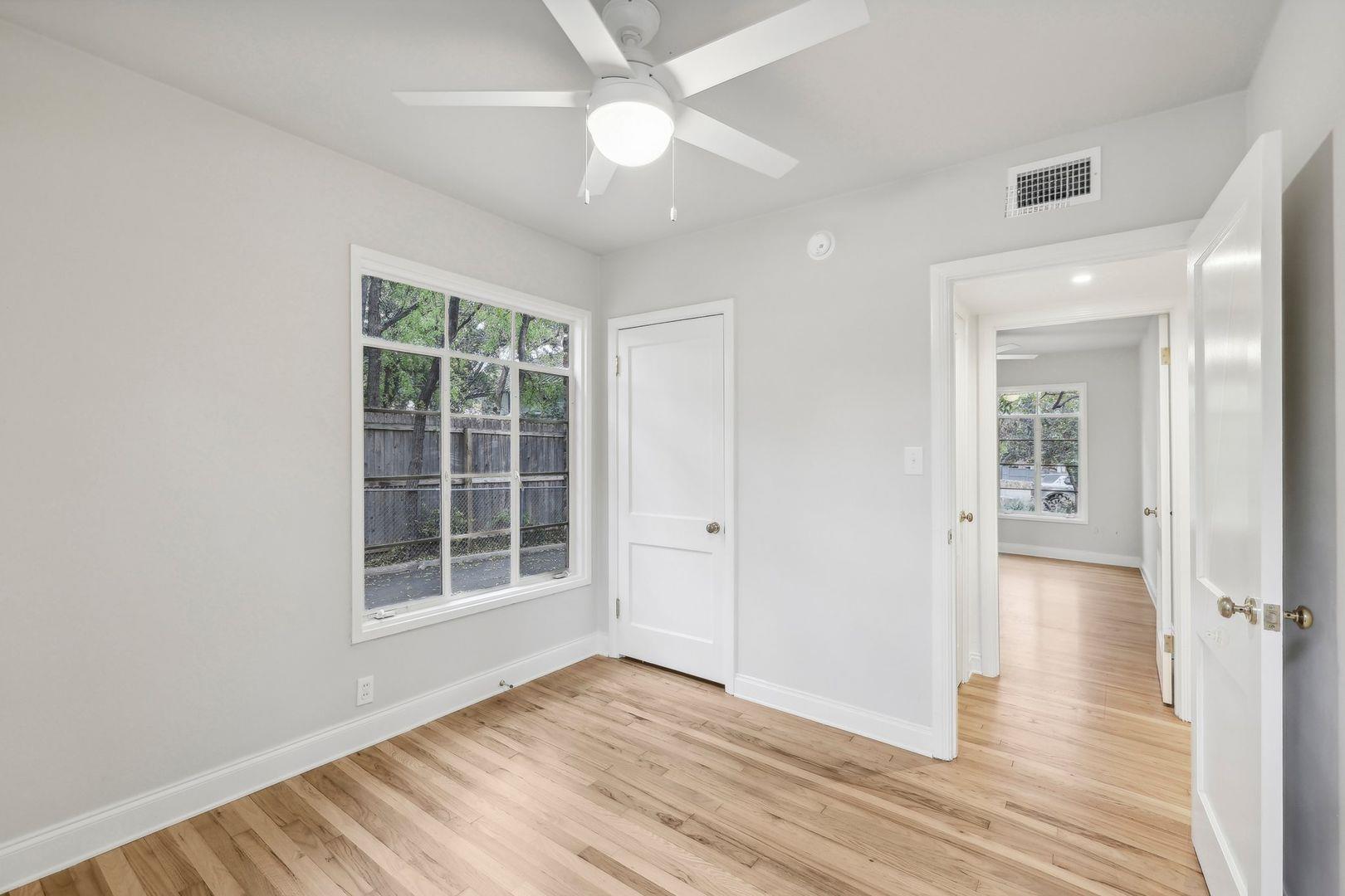 3010 Windsor Rd #unit E Property Photo 17