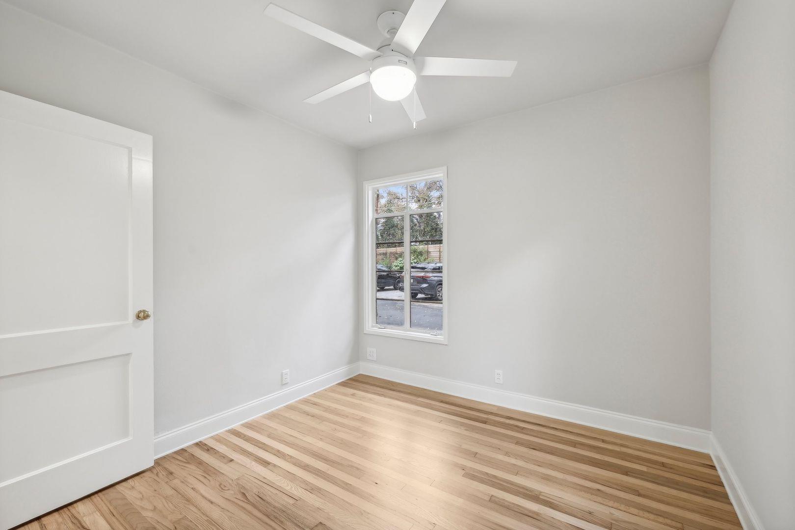 3010 Windsor Rd #unit E Property Photo 18