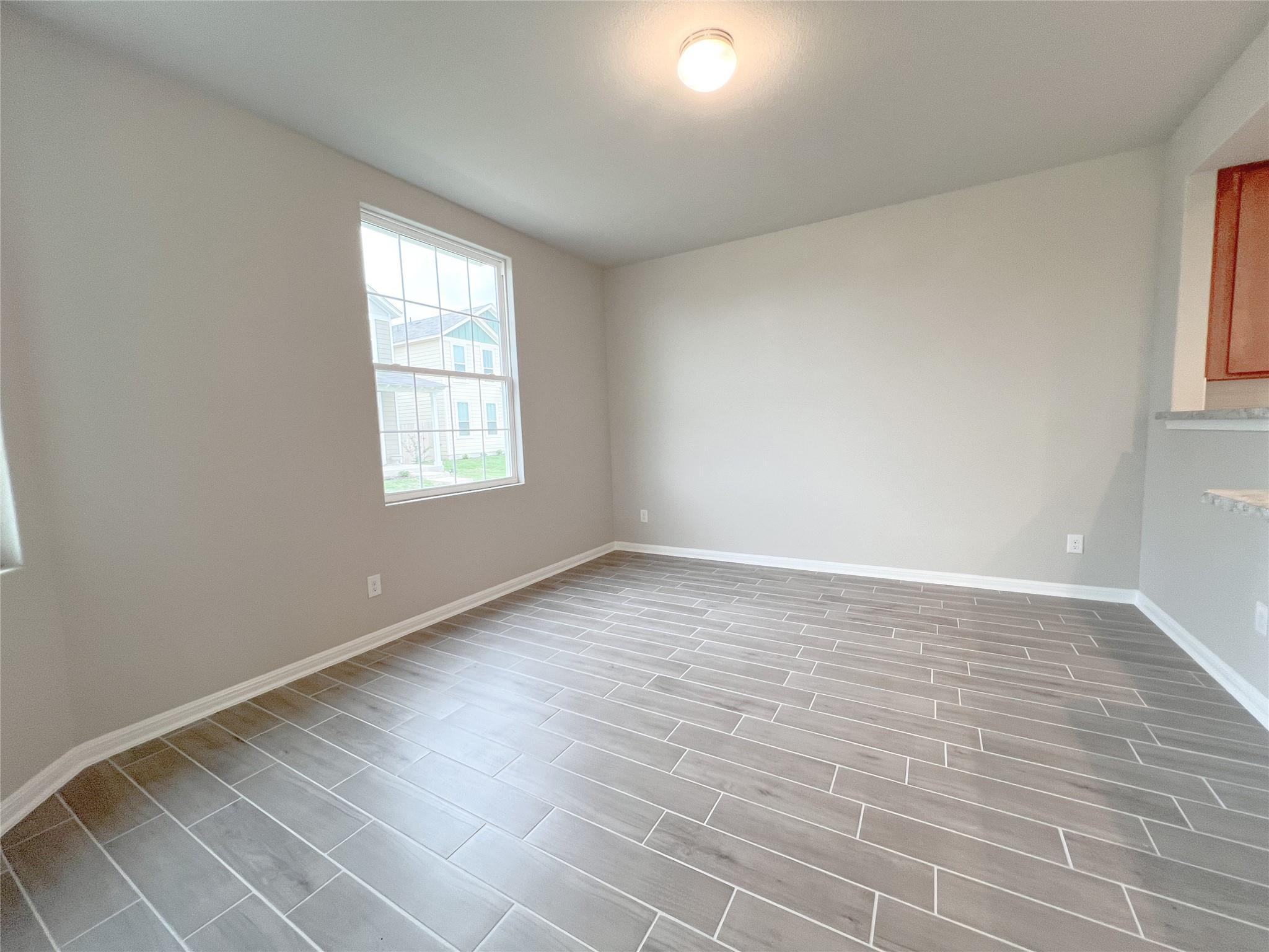 676 Ferrule Dr Property Photo 8