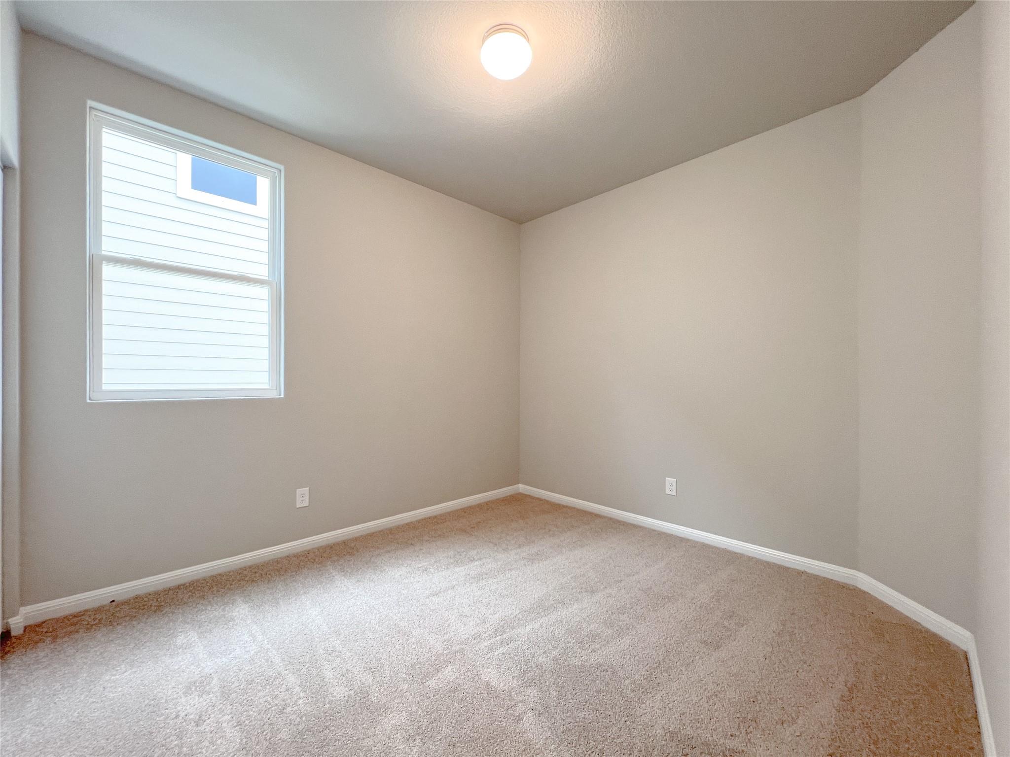 676 Ferrule Dr Property Photo 14