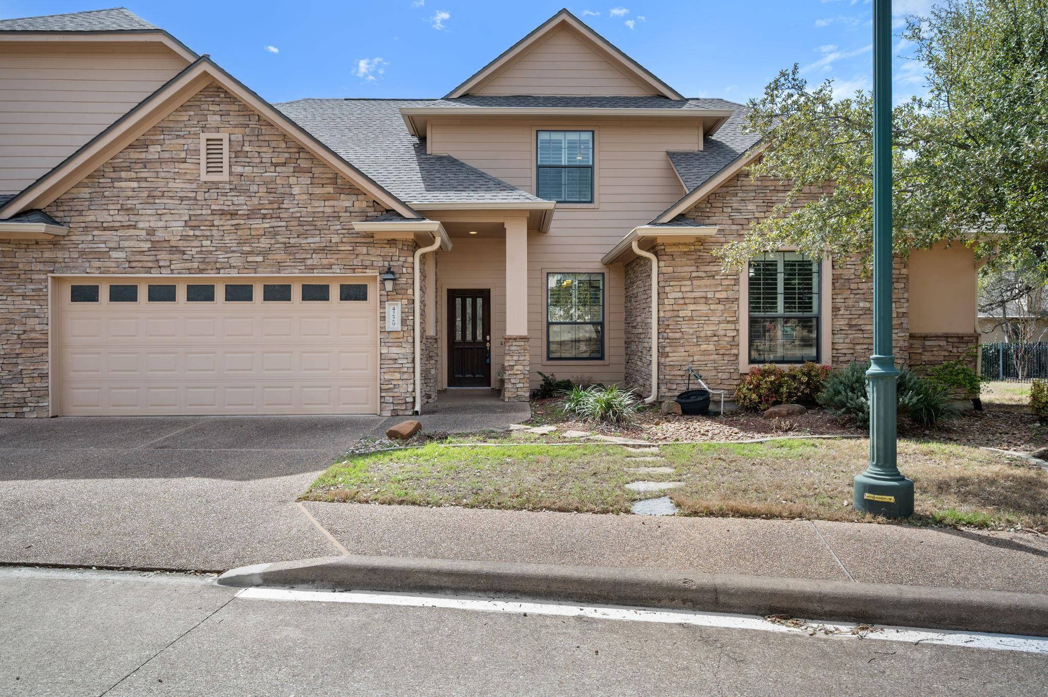 4229 Johns Light Dr Property Photo 3
