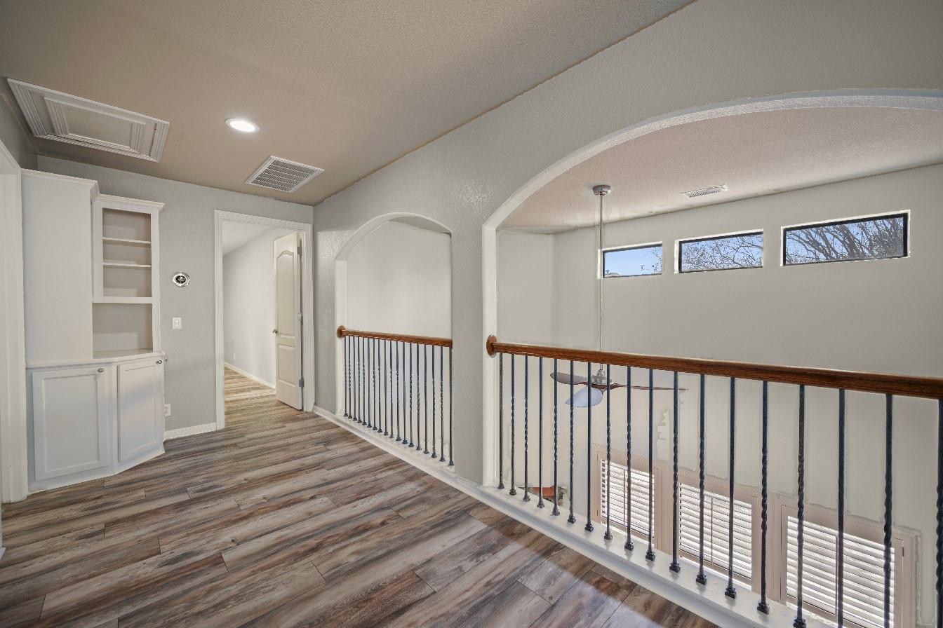 4229 Johns Light Dr Property Photo 16