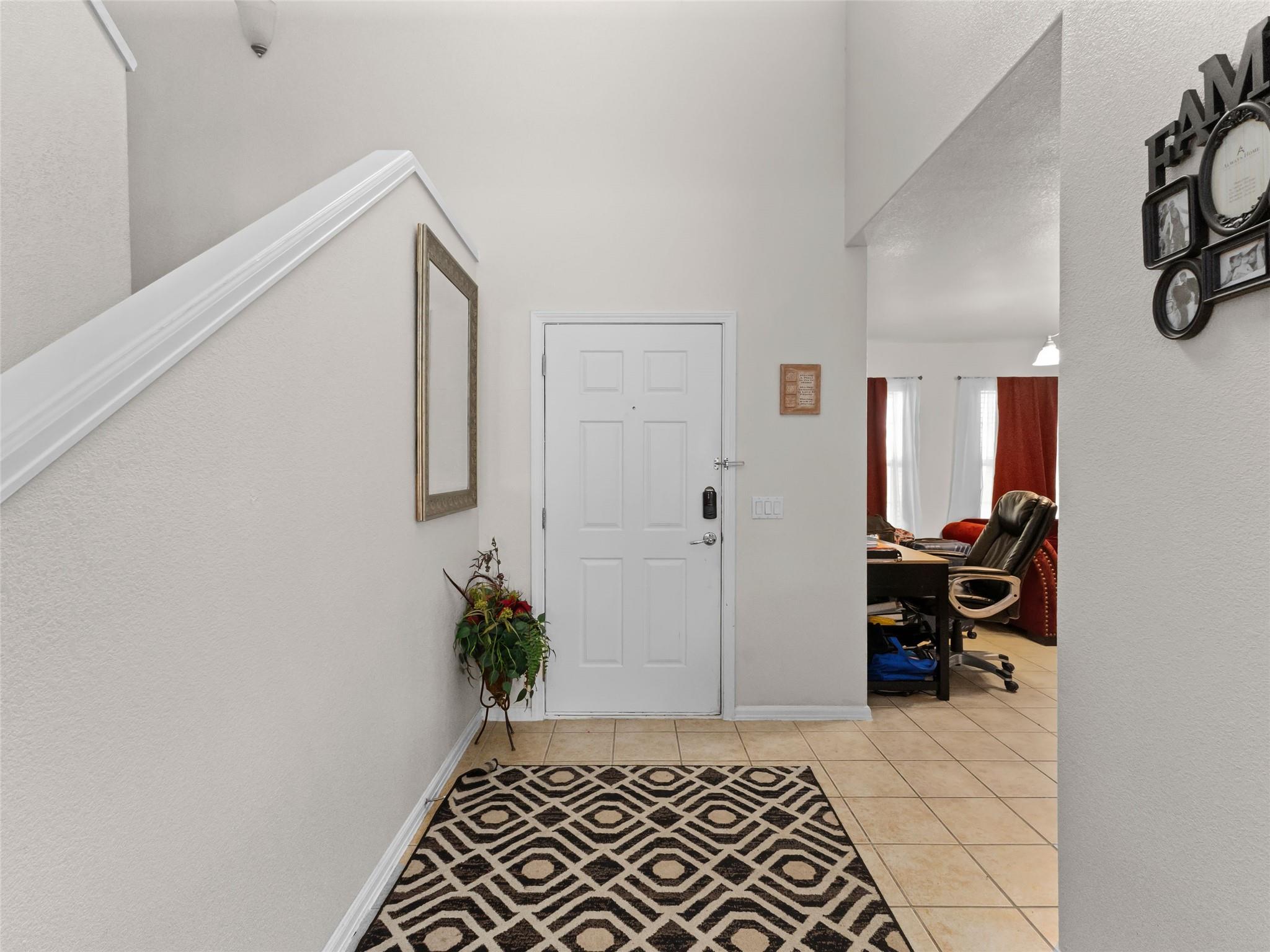 348 King Elder Ln Property Photo 6