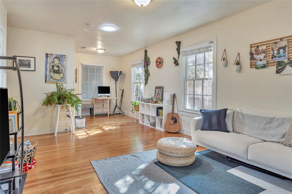 3911 Avenue F B Property Photo 1