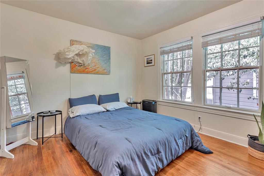 3911 Avenue F B Property Photo 14