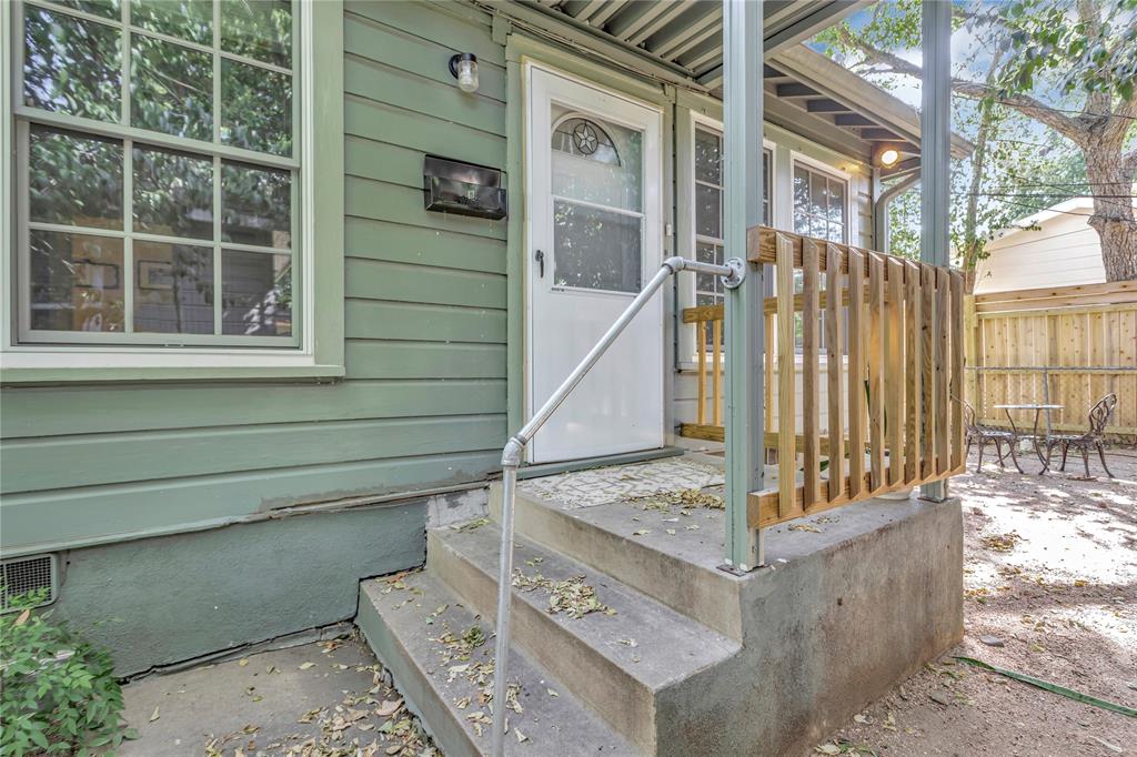 3911 Avenue F B Property Photo 19