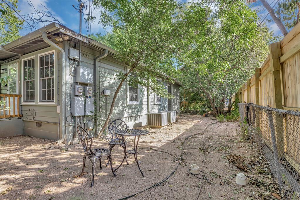 3911 Avenue F B Property Photo 20
