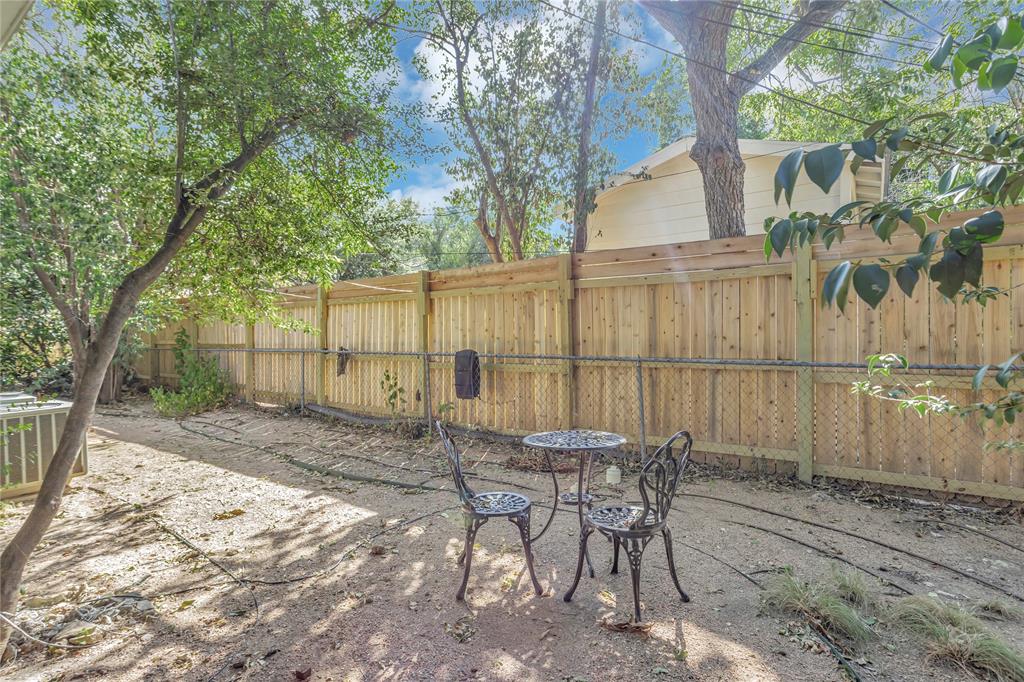 3911 Avenue F B Property Photo 21