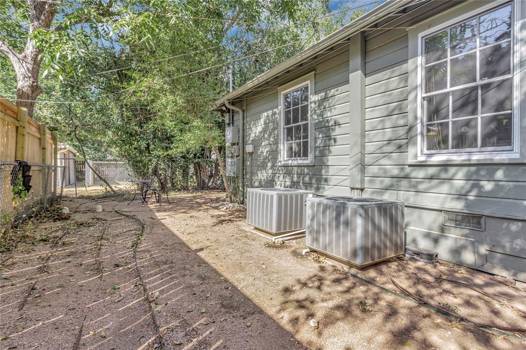 3911 Avenue F B Property Photo 22