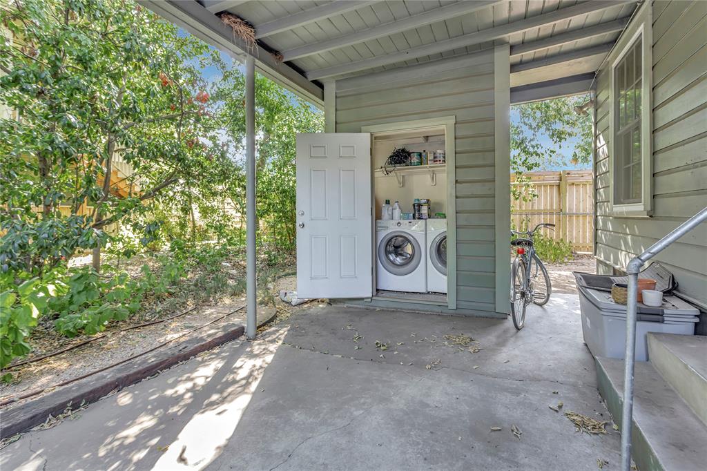 3911 Avenue F B Property Photo 26