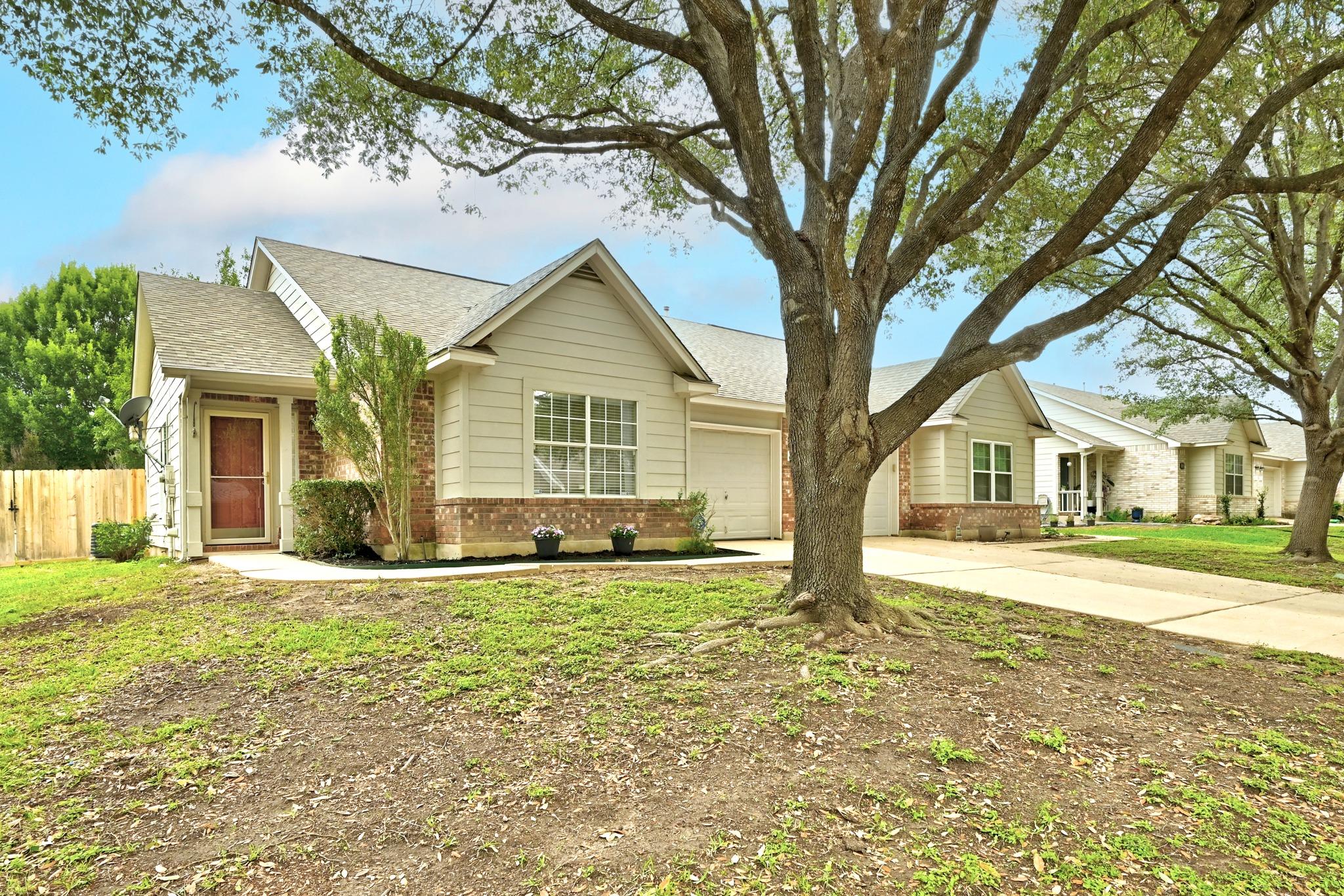 186 Prairie Springs Loop Property Photo 4